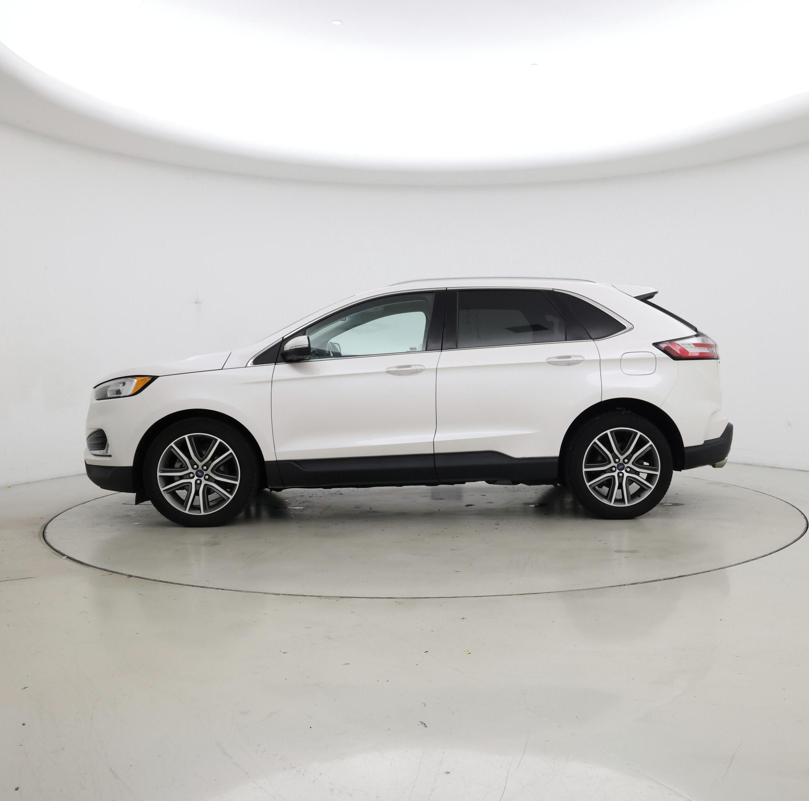 Thumbnail: 2019 Ford Edge - 3