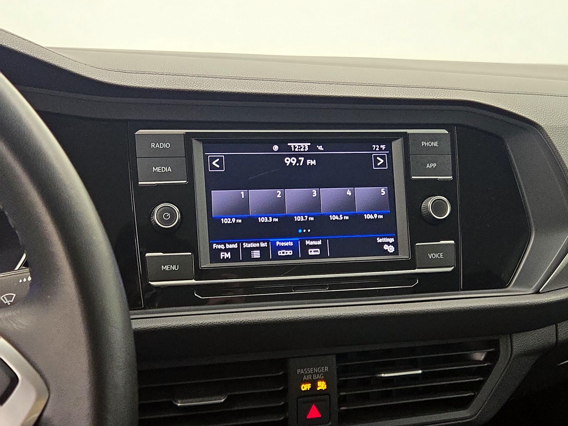 Thumbnail: 2024 Volkswagen Jetta - 15