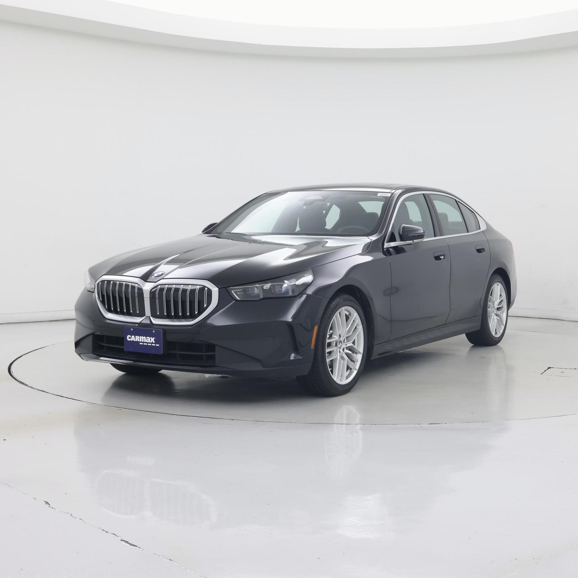 Thumbnail: 2025 BMW 5 Series - 4