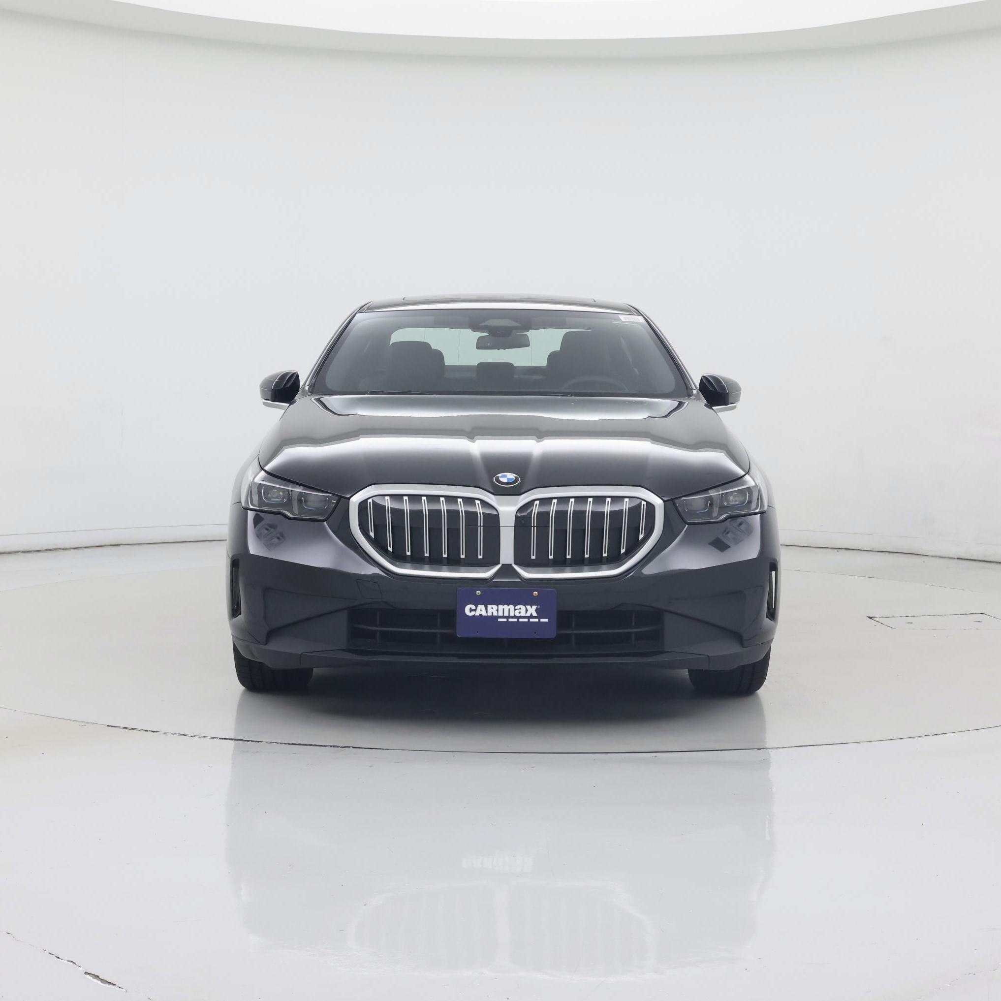 Thumbnail: 2025 BMW 5 Series - 5