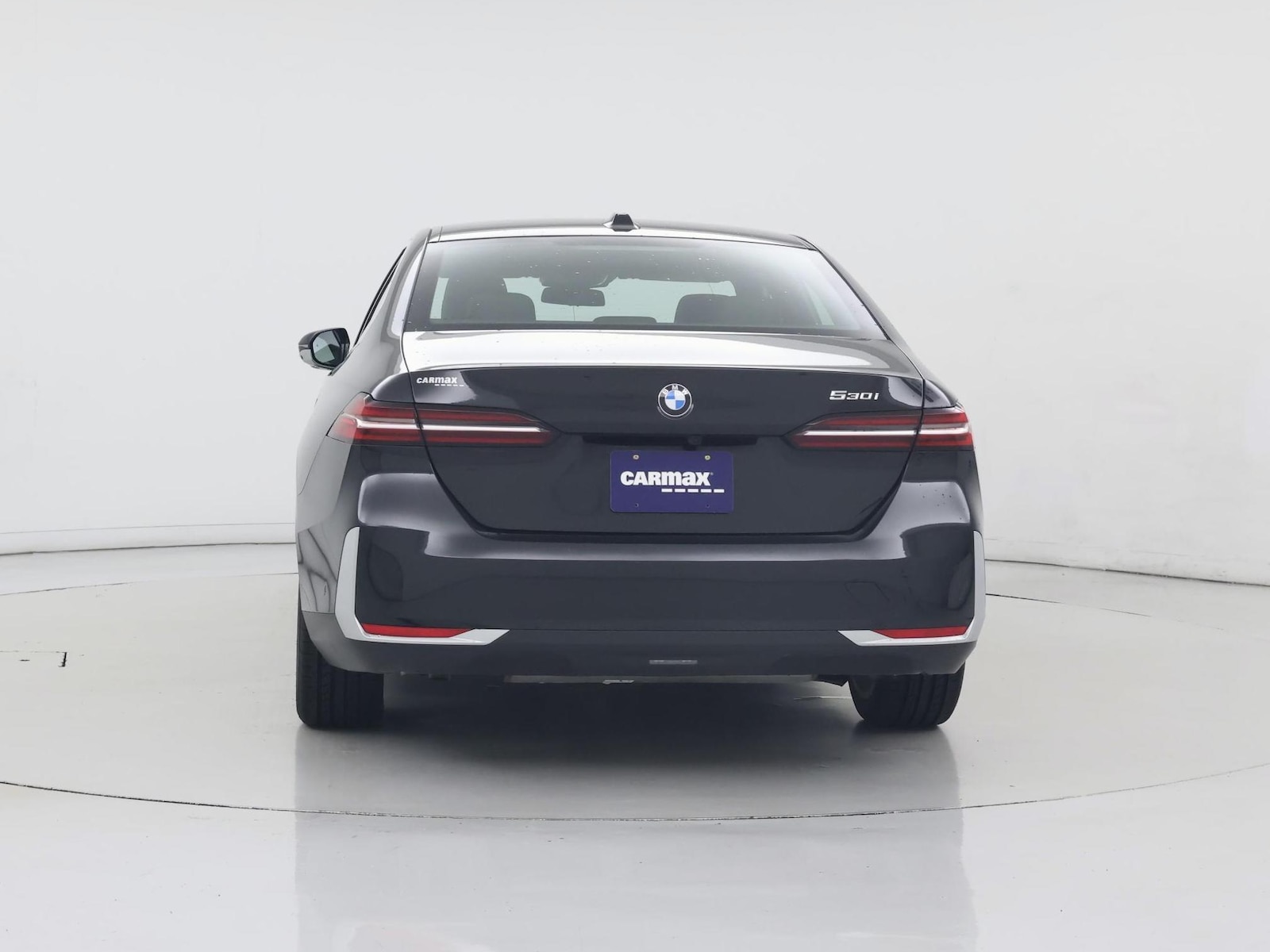 2025 BMW 5 Series 530i - Photo 7