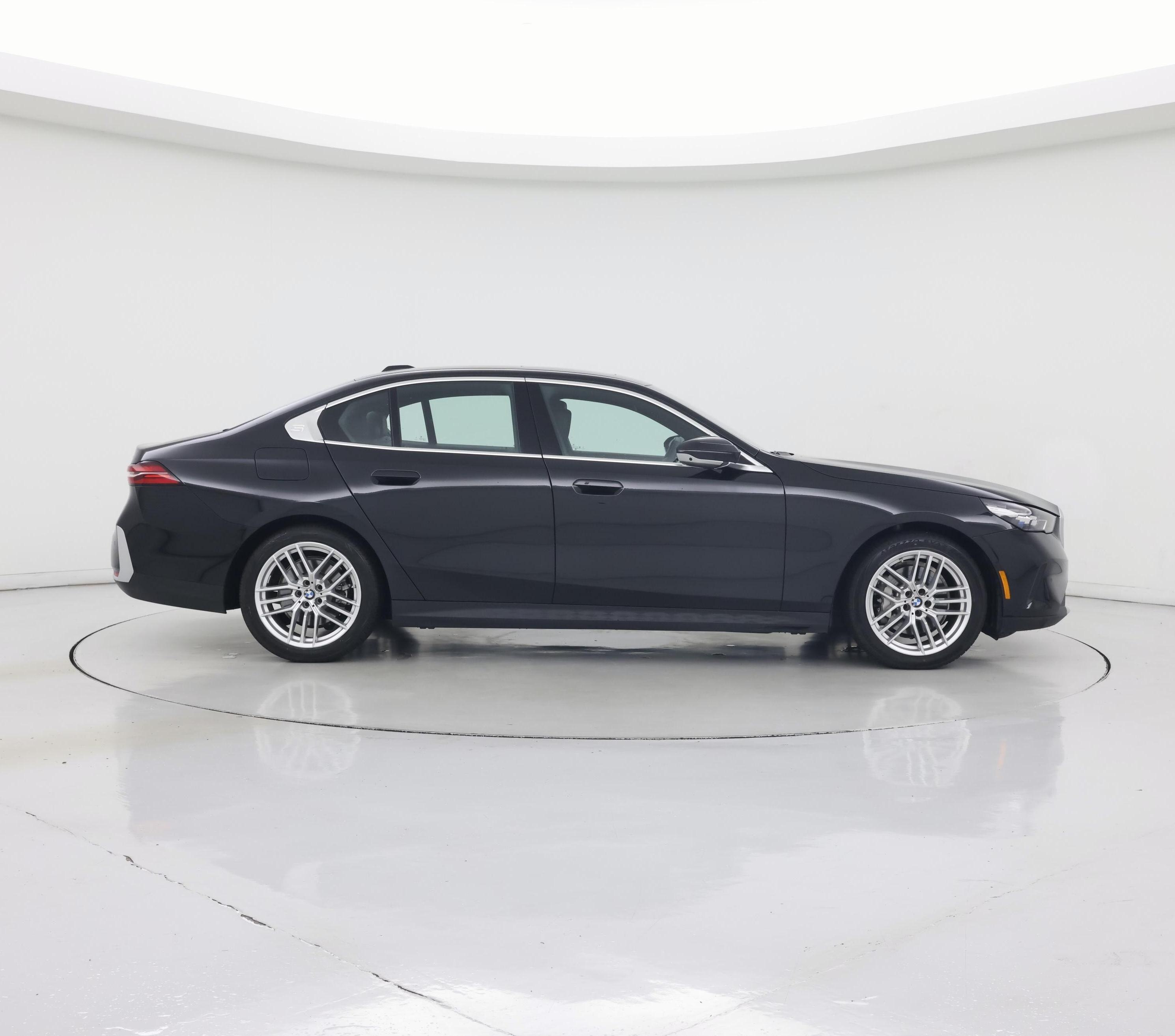 Thumbnail: 2025 BMW 5 Series - 7
