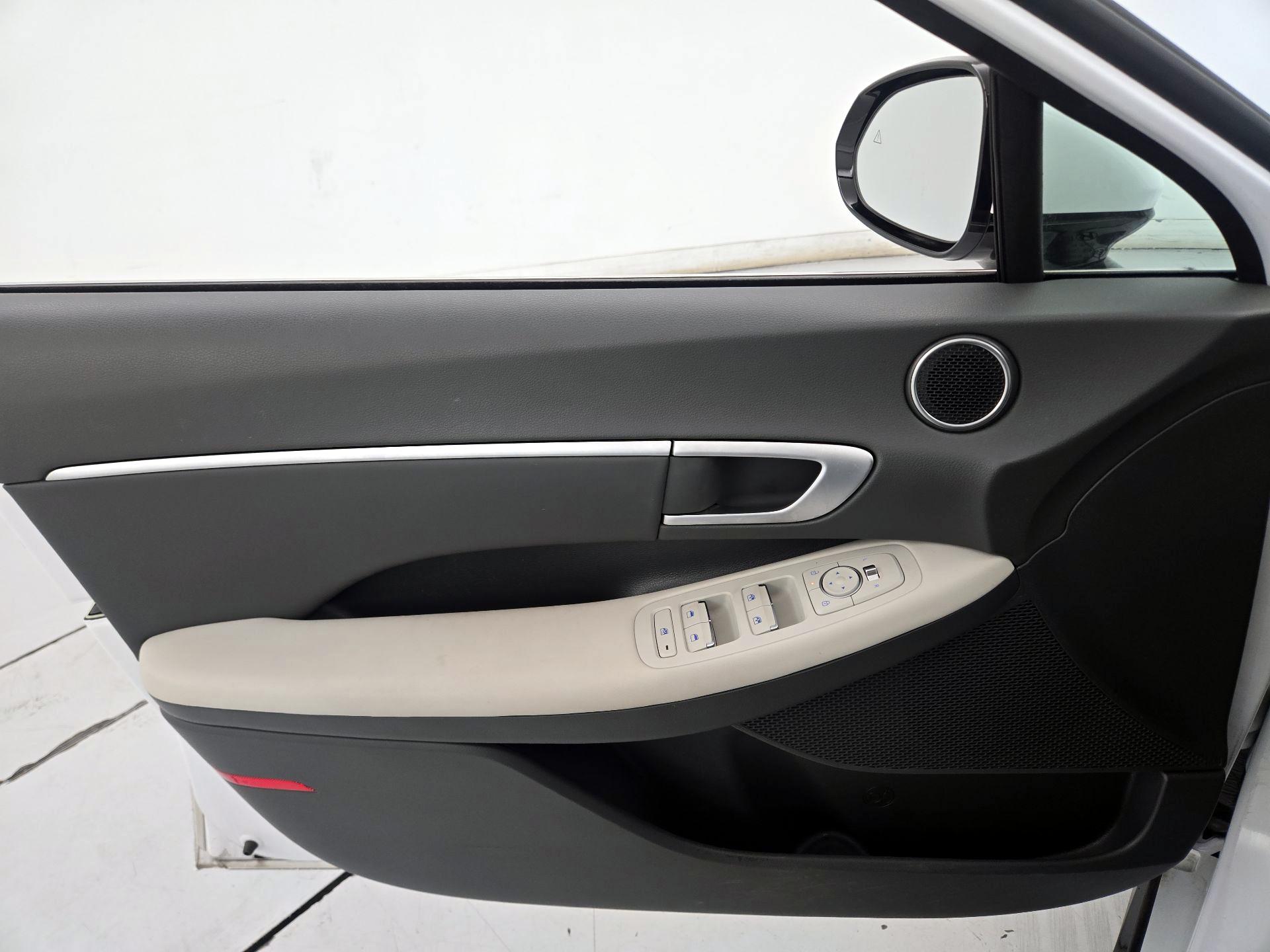 Thumbnail: 2025 Hyundai Sonata - 12