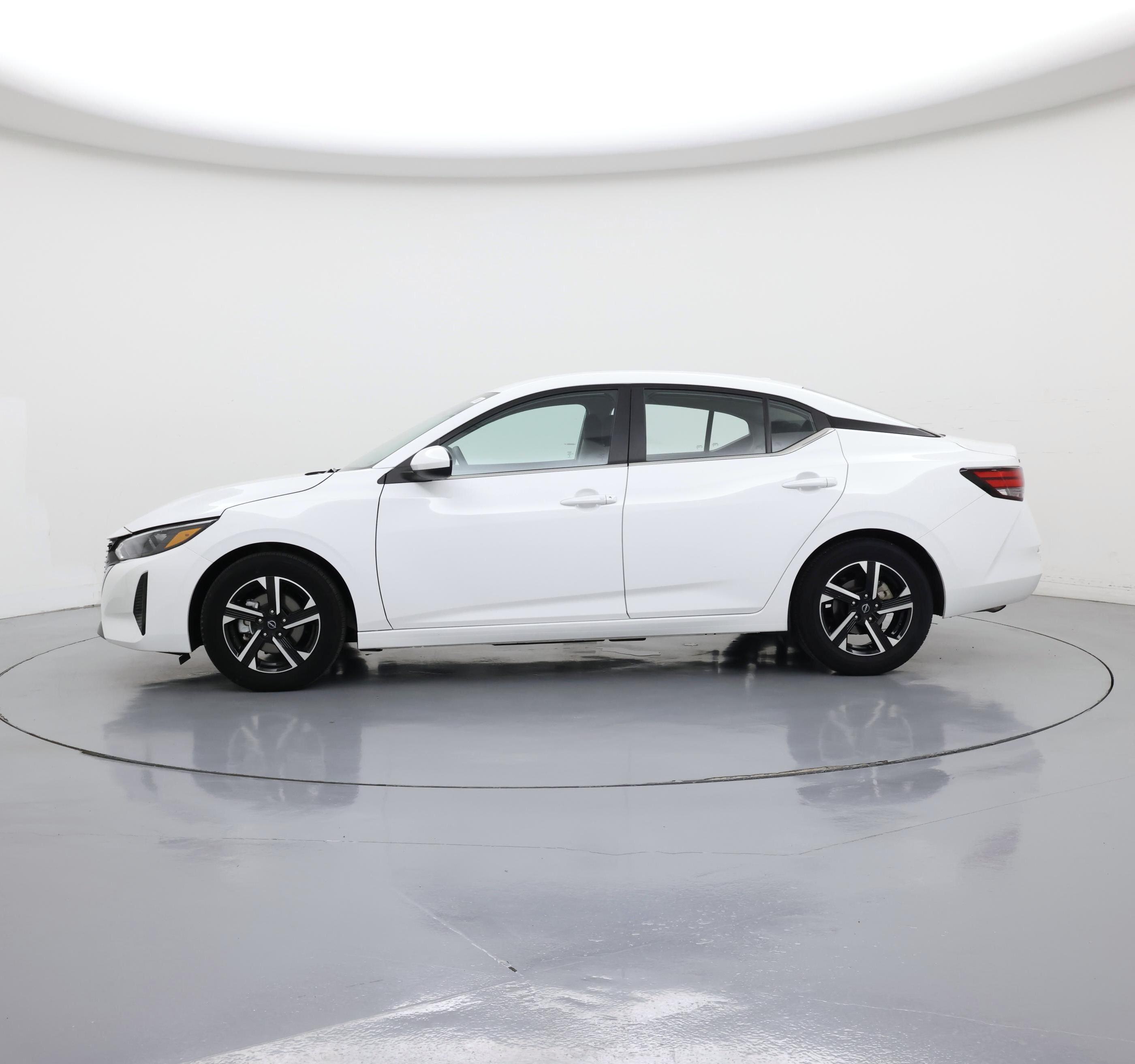 Thumbnail: 2025 Nissan Sentra - 3