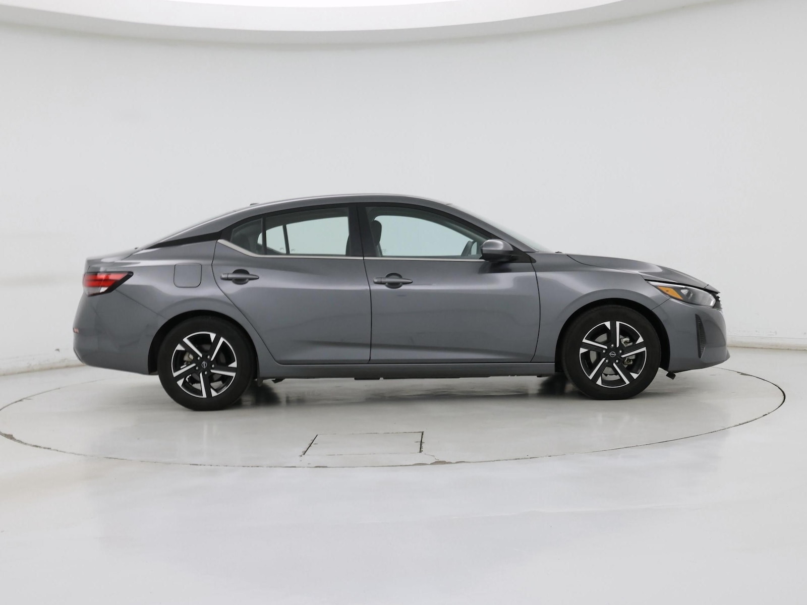 2025 Nissan Sentra SV - Photo 8