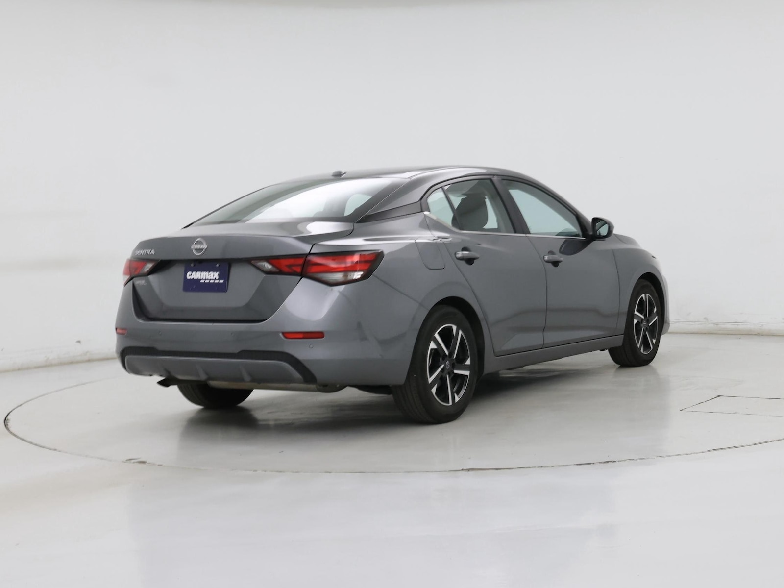 2025 Nissan Sentra SV - Photo 9