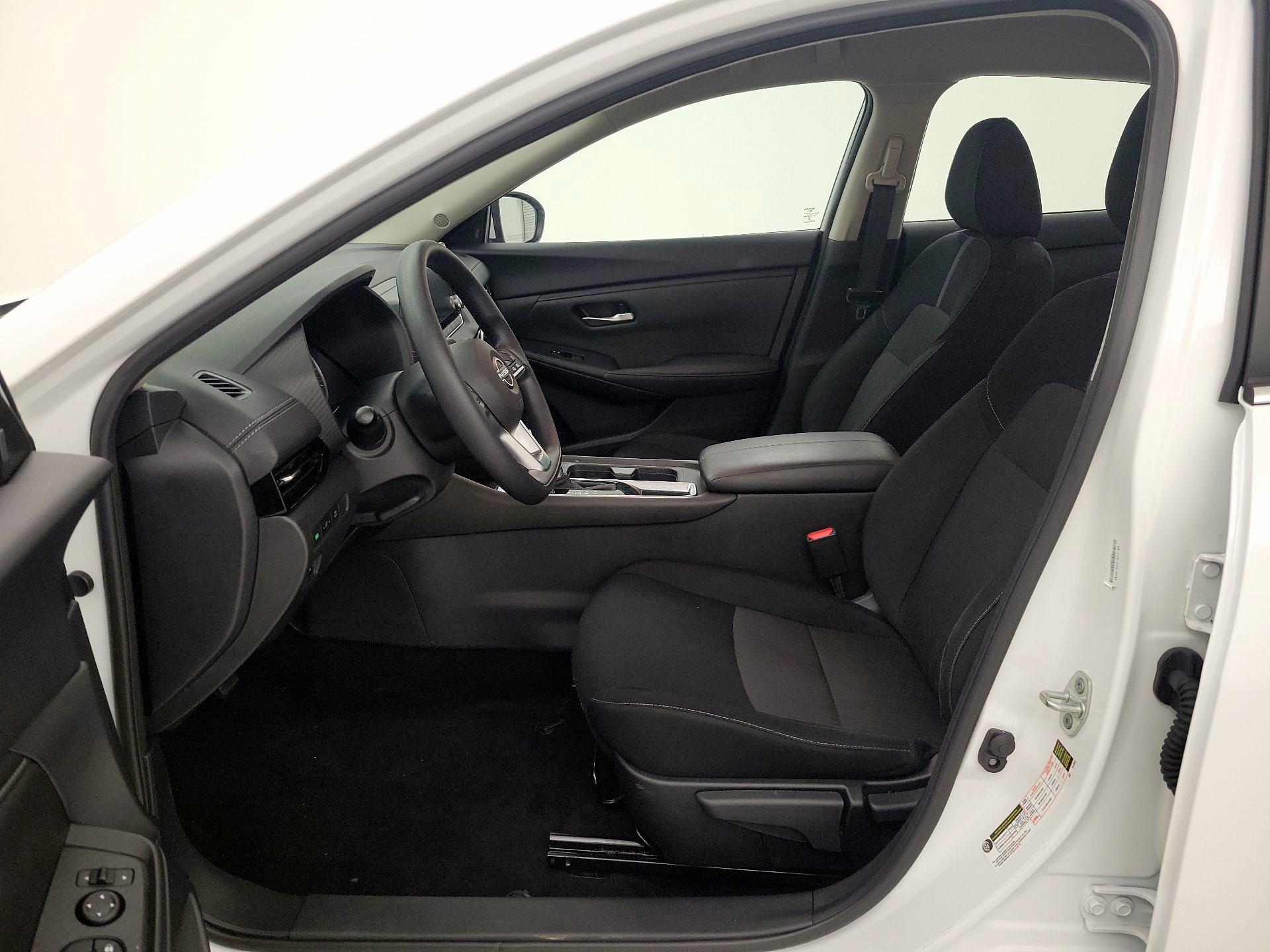 Thumbnail: 2025 Nissan Sentra - 11