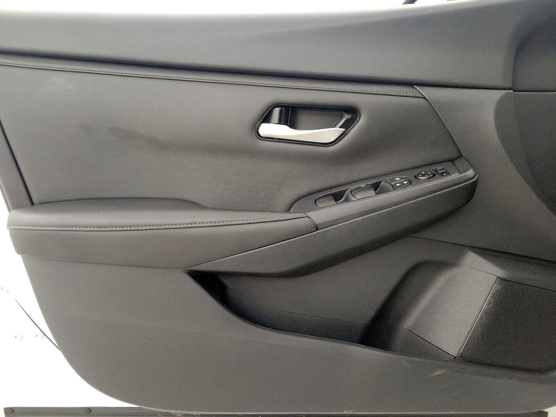 Thumbnail: 2025 Nissan Sentra - 12