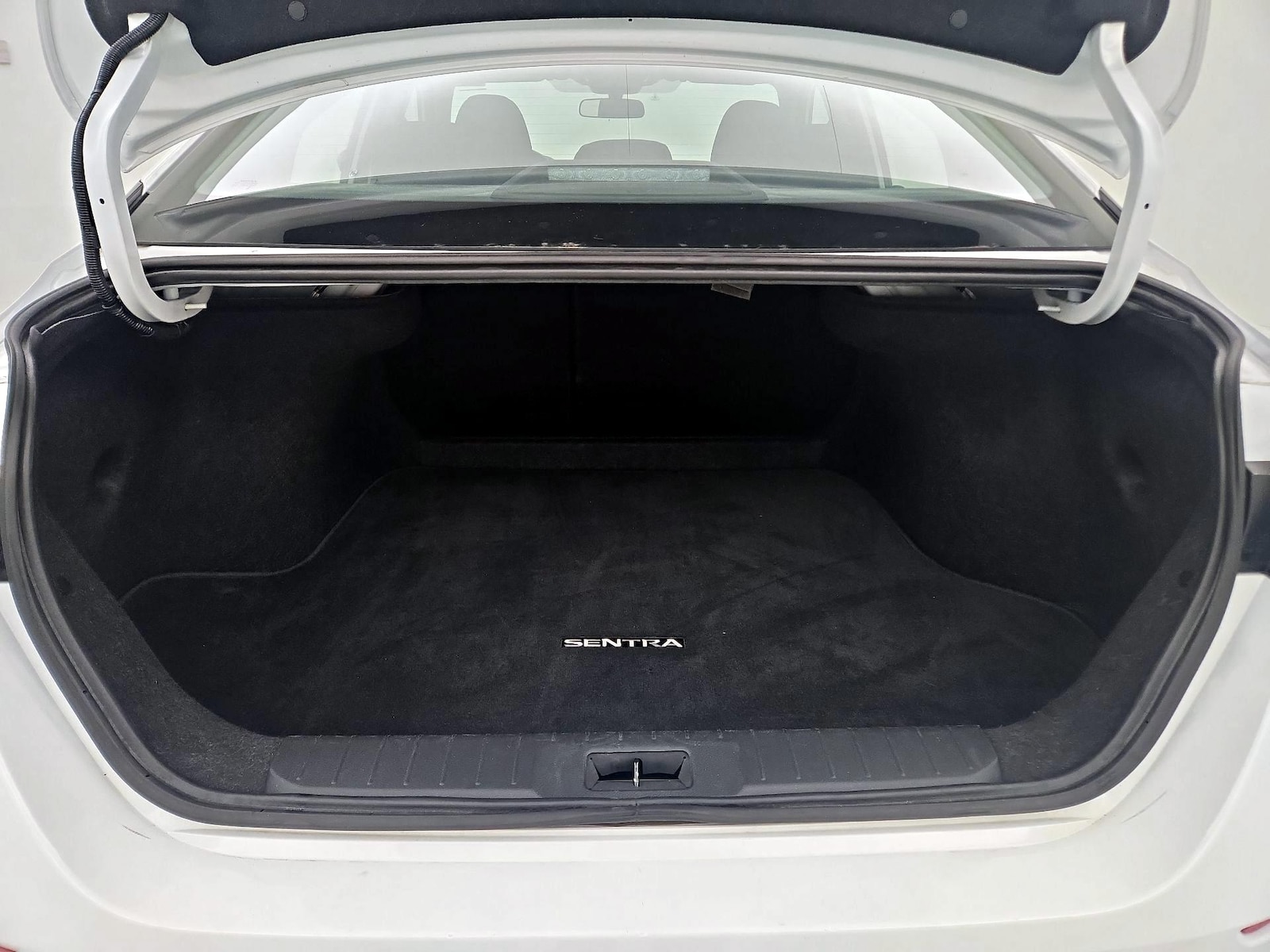 2025 Nissan Sentra SV - Photo 20