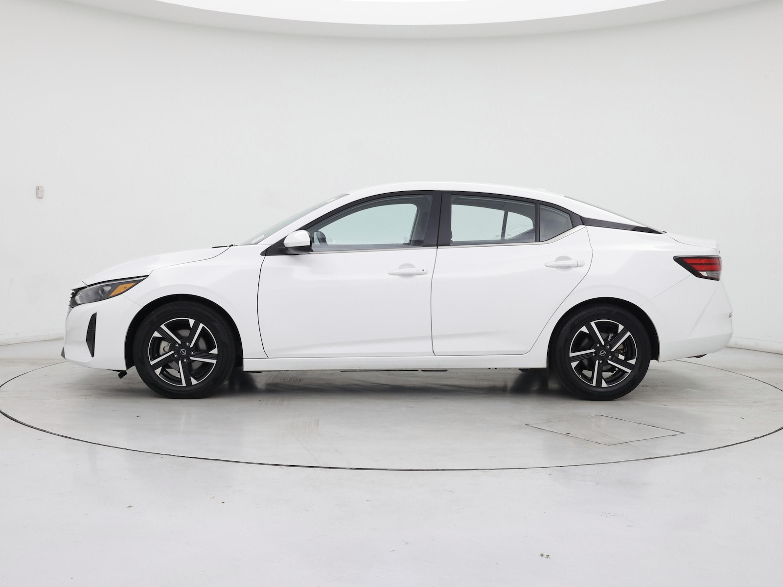 2025 Nissan Sentra SV - Photo 4