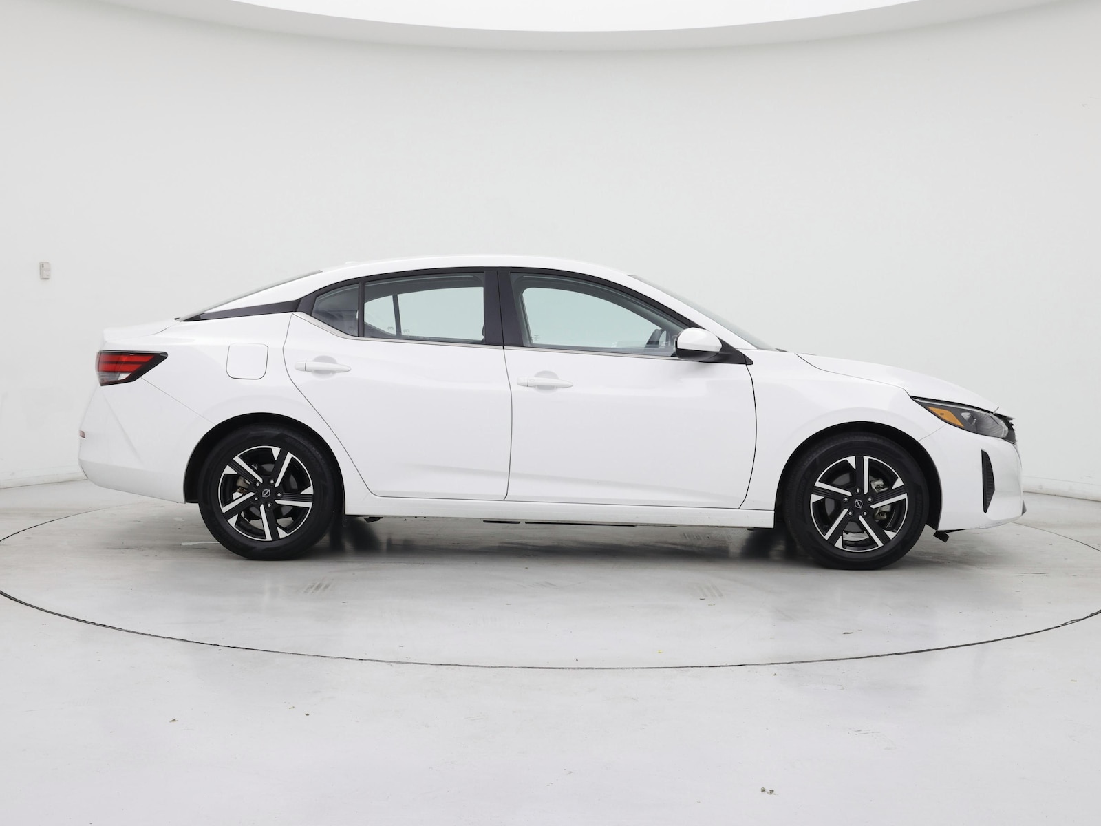 2025 Nissan Sentra SV - Photo 8