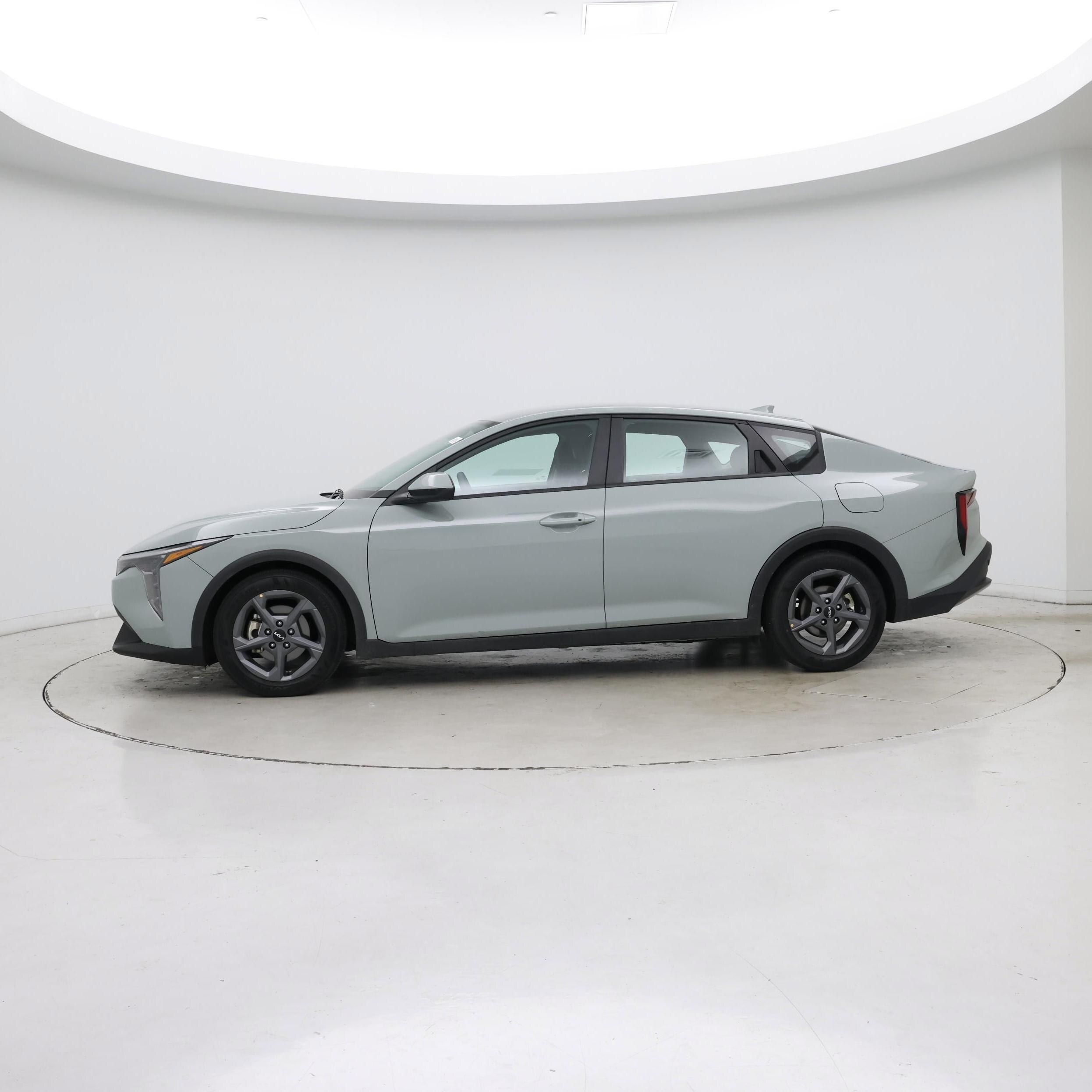 Thumbnail: 2025 Kia K4 - 3