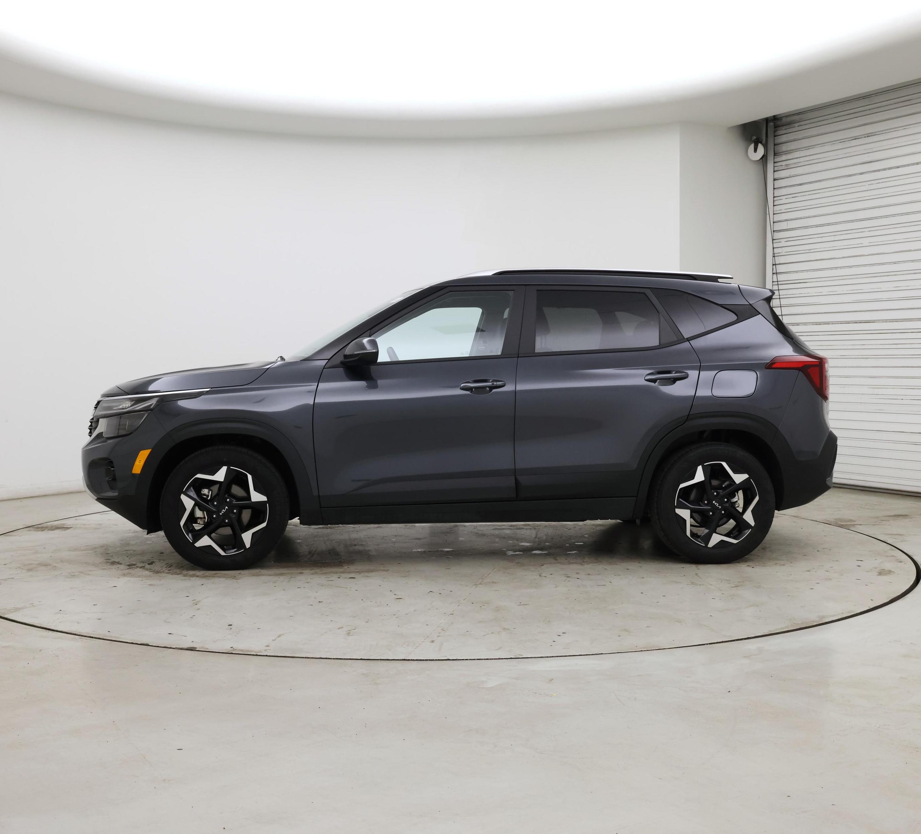 Thumbnail: 2025 Kia Seltos - 3