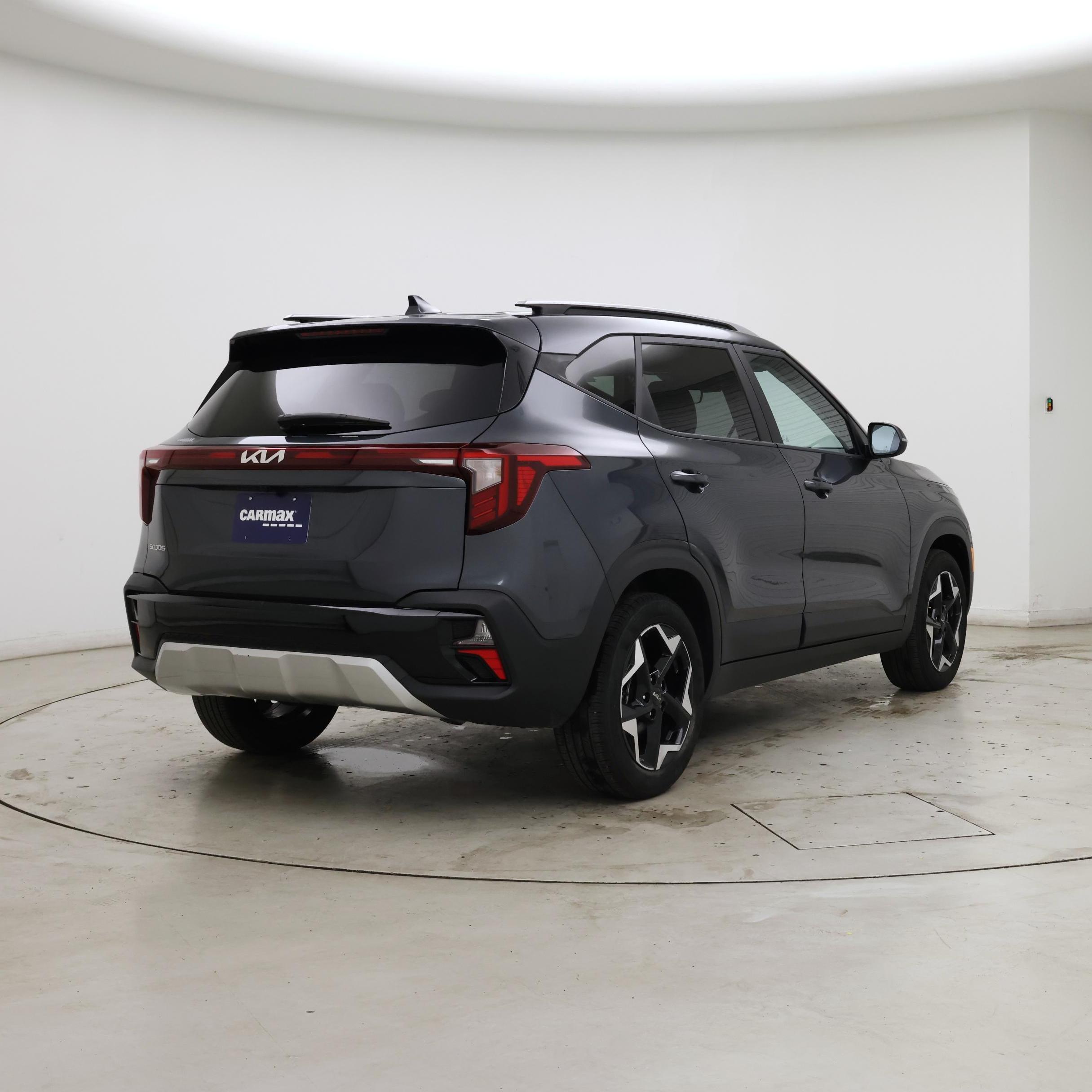 Thumbnail: 2025 Kia Seltos - 8