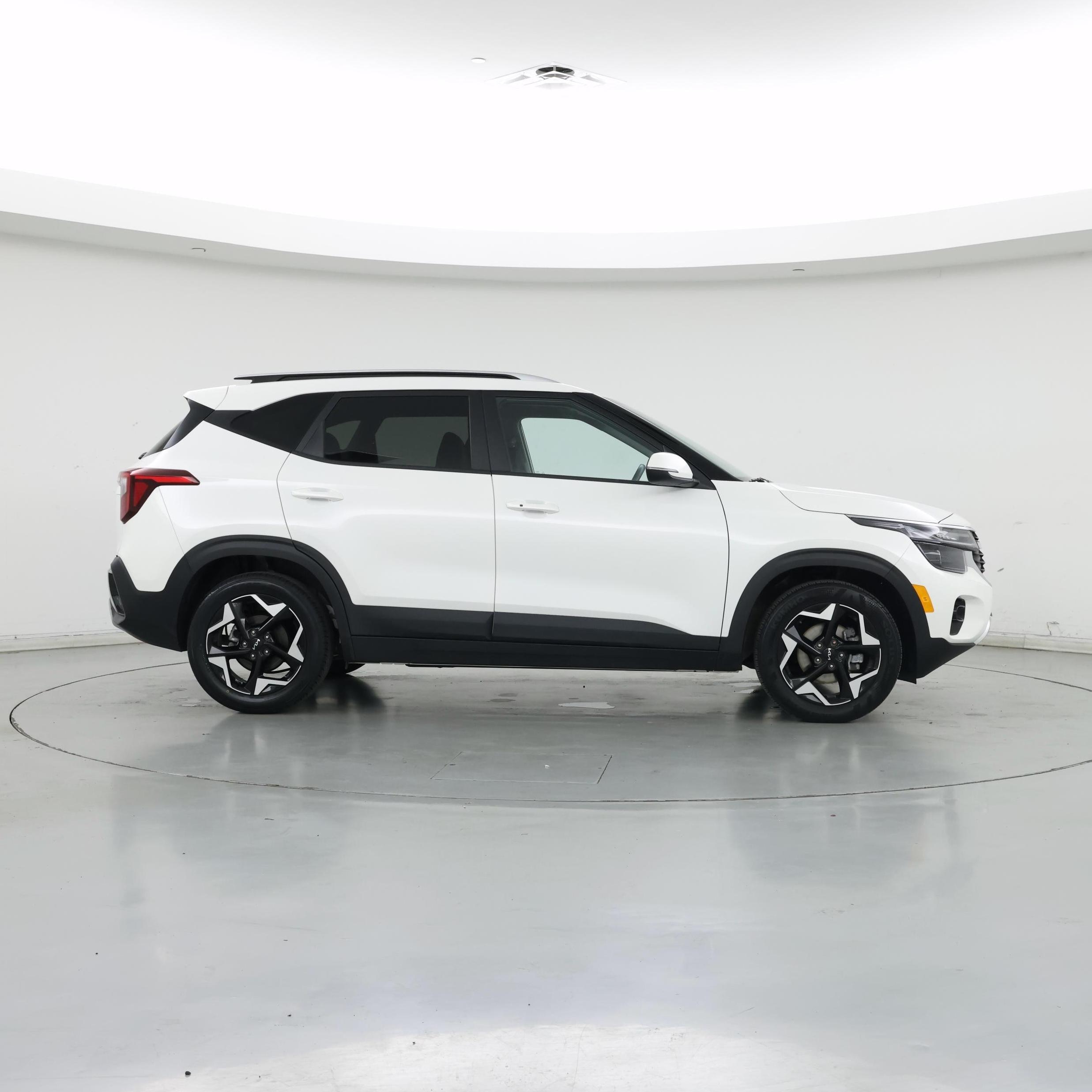 Thumbnail: 2025 Kia Seltos - 7