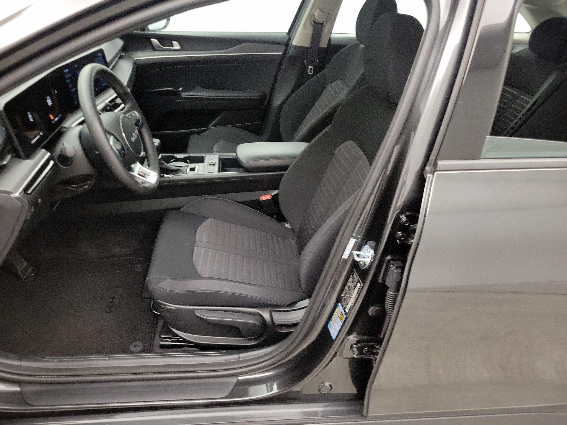 Thumbnail: 2025 Kia K5 - 11