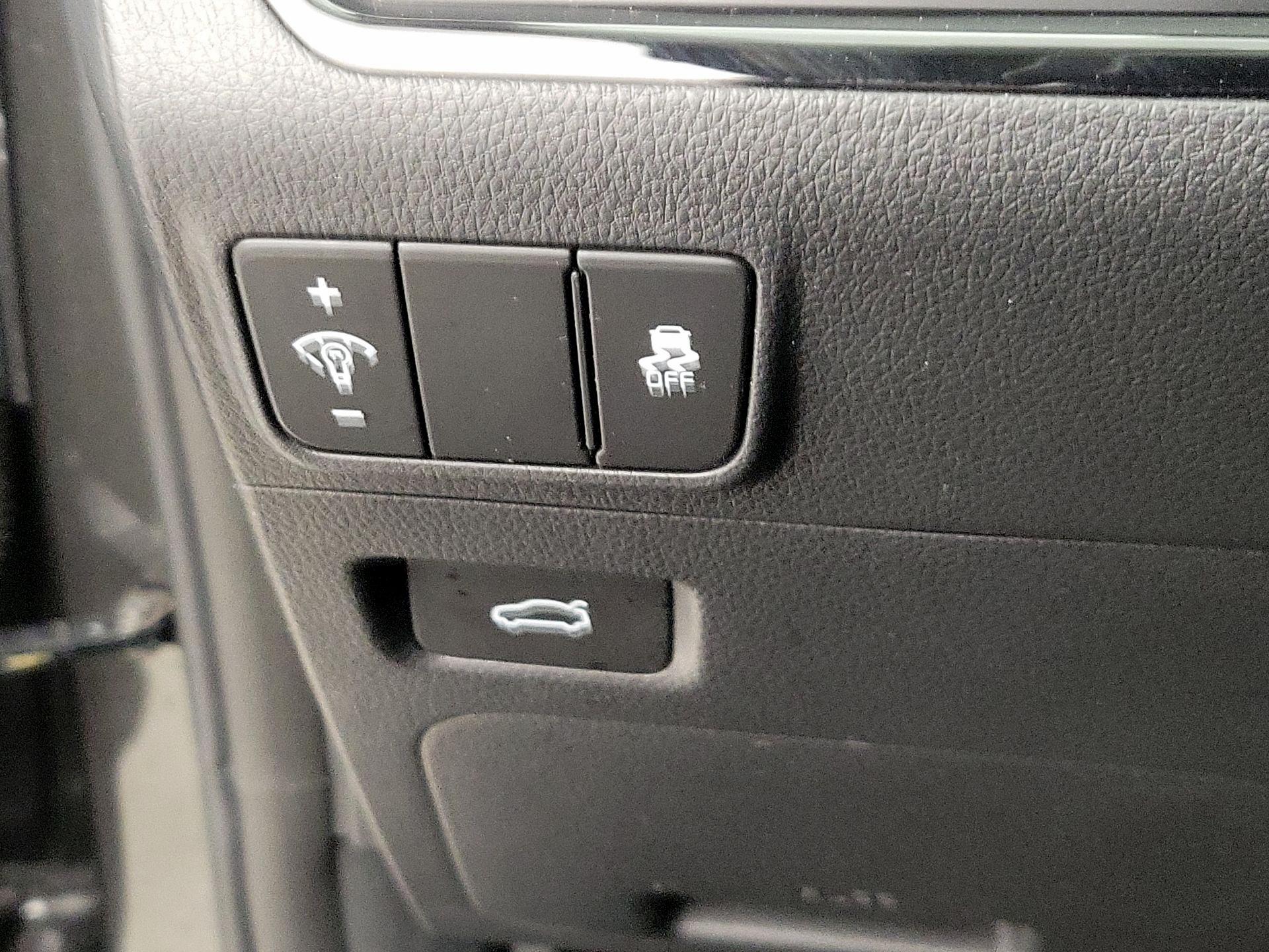 Thumbnail: 2025 Kia K5 - 13