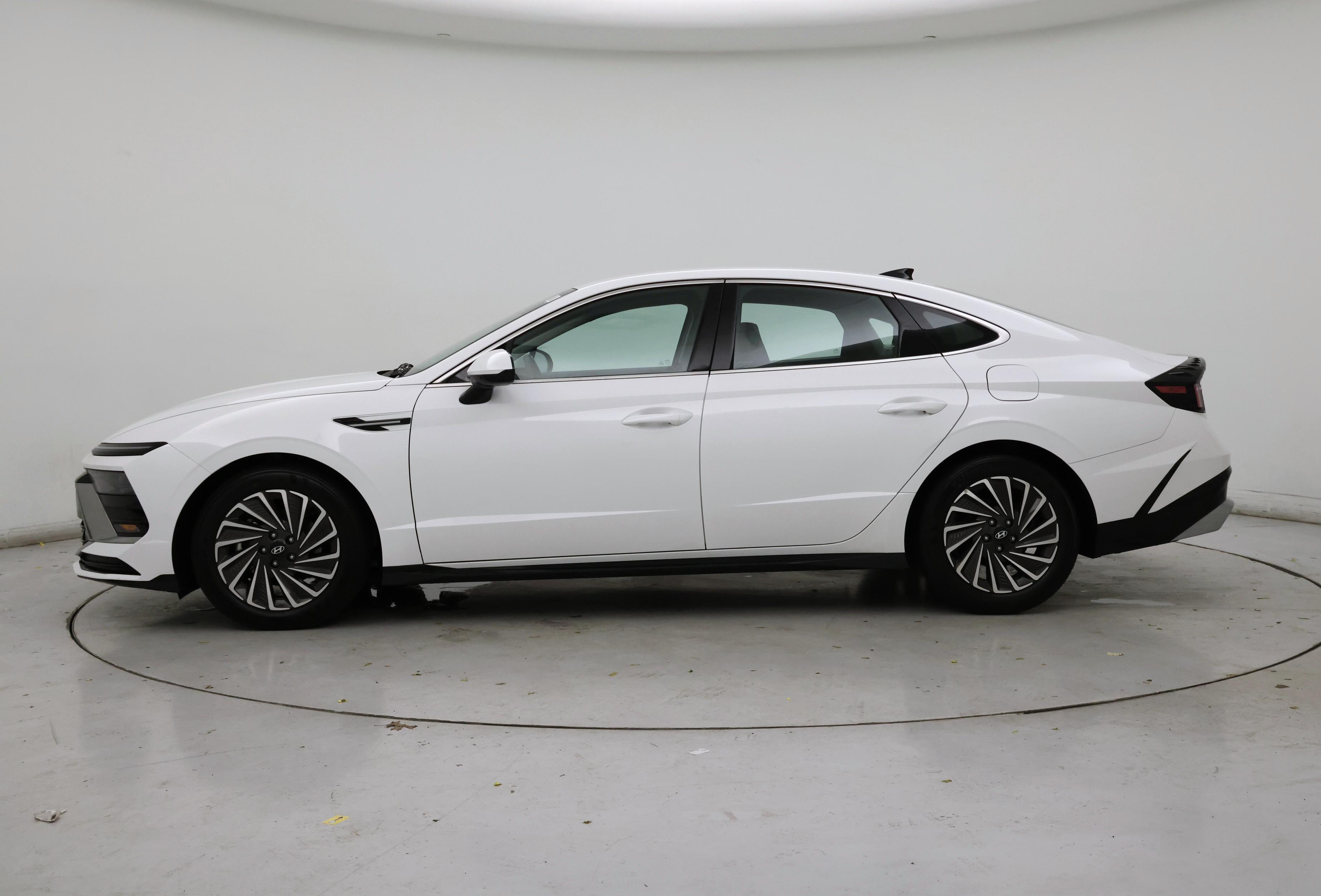 Thumbnail: 2025 Hyundai Sonata - 3