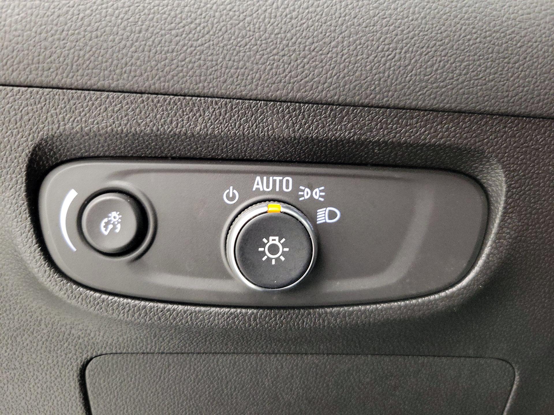 Thumbnail: 2025 Buick Encore GX - 13