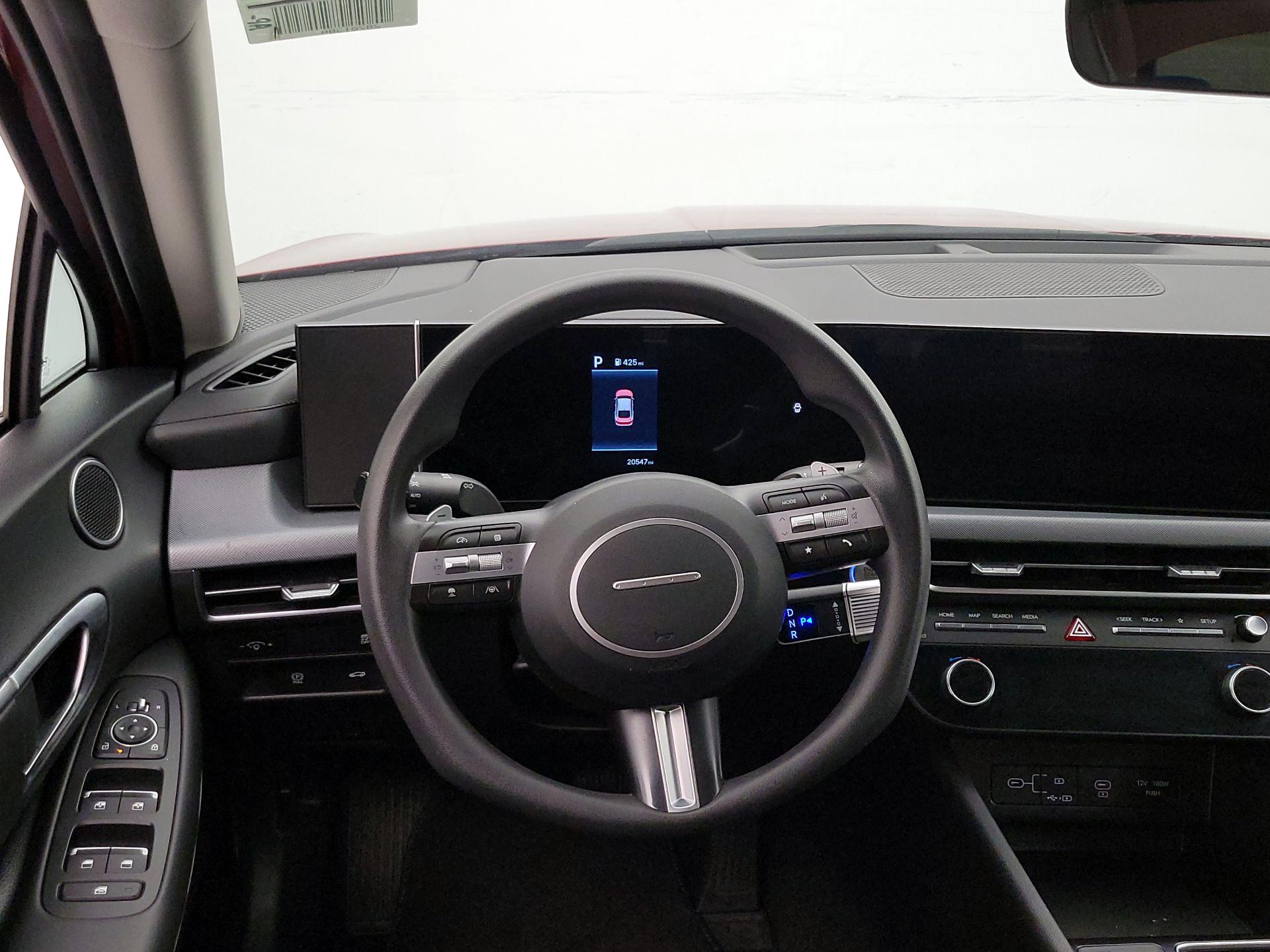 Thumbnail: 2025 Hyundai Sonata - 10