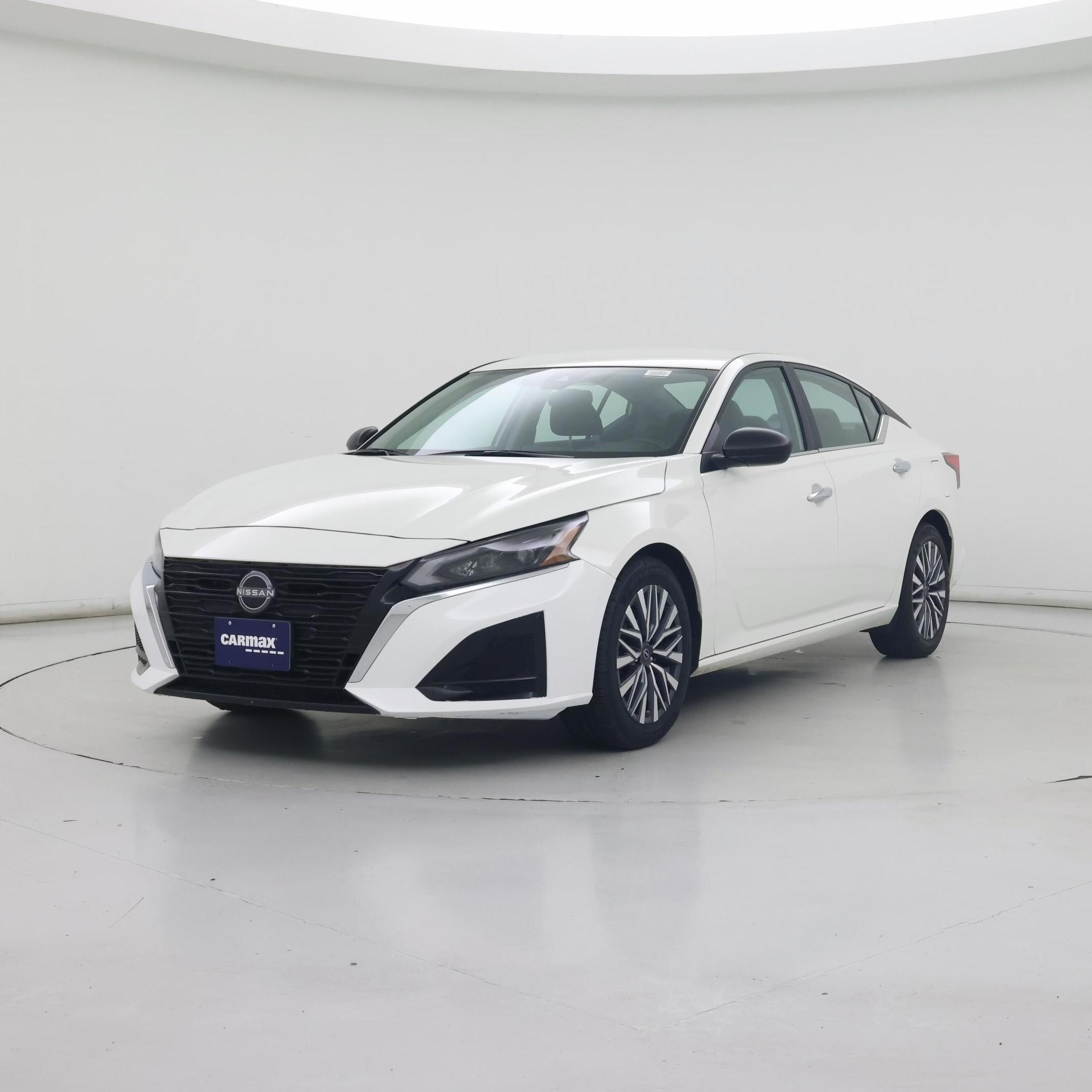 Thumbnail: 2025 Nissan Altima - 4