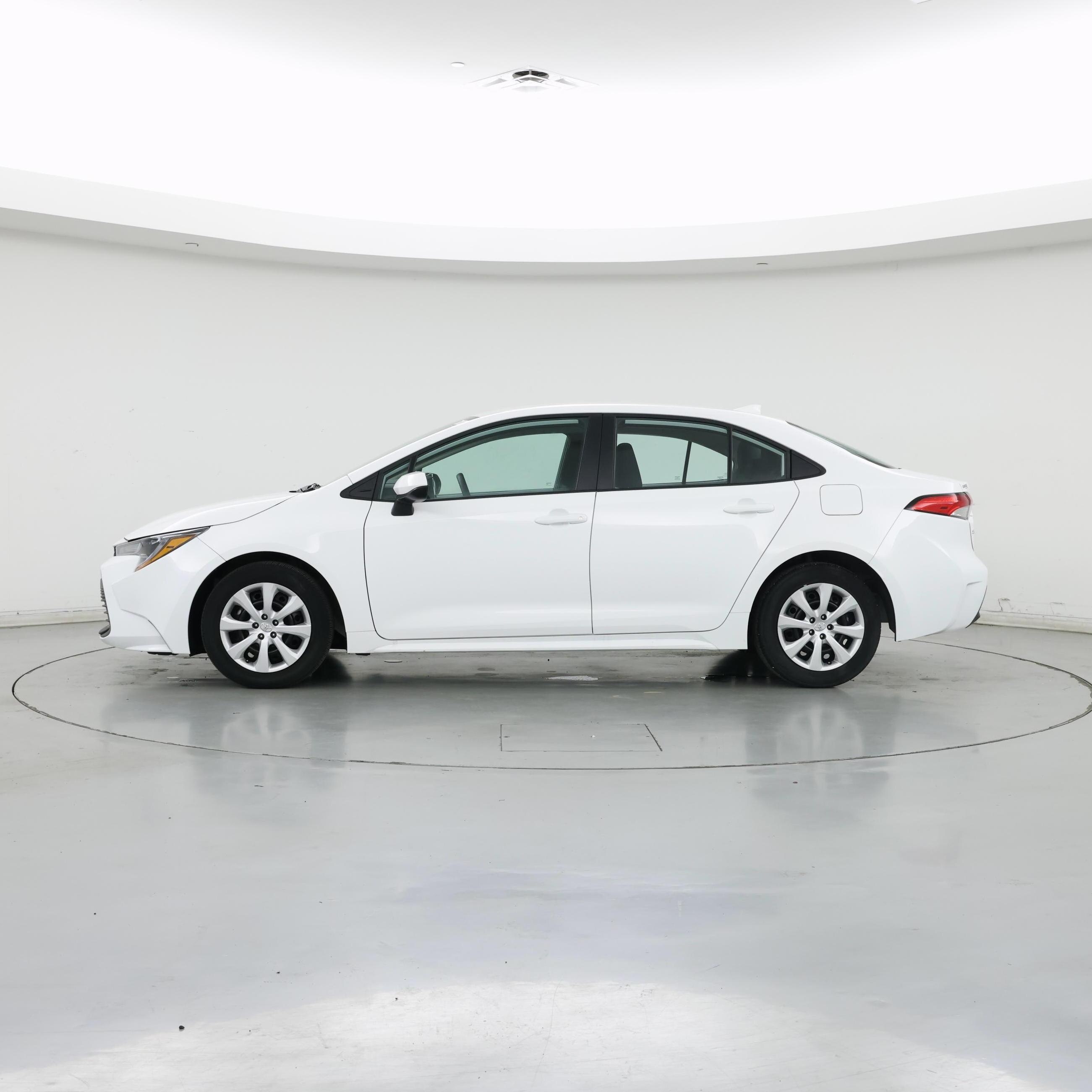 Thumbnail: 2025 Toyota Corolla - 3