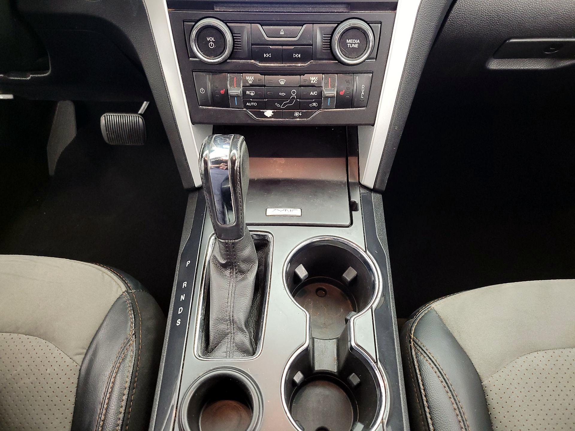 Thumbnail: 2017 Ford Explorer - 18