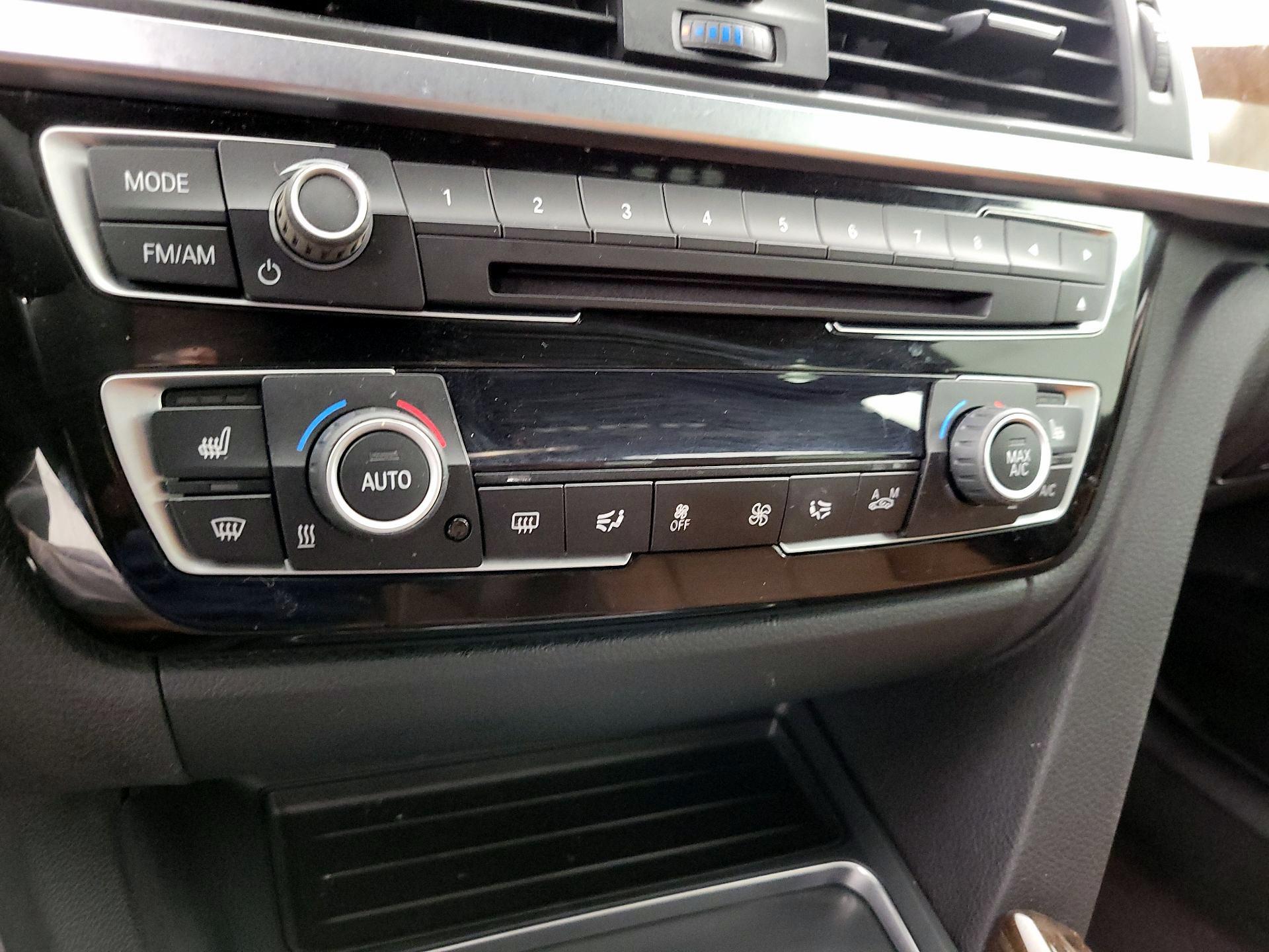 Thumbnail: 2017 BMW 3 Series - 17