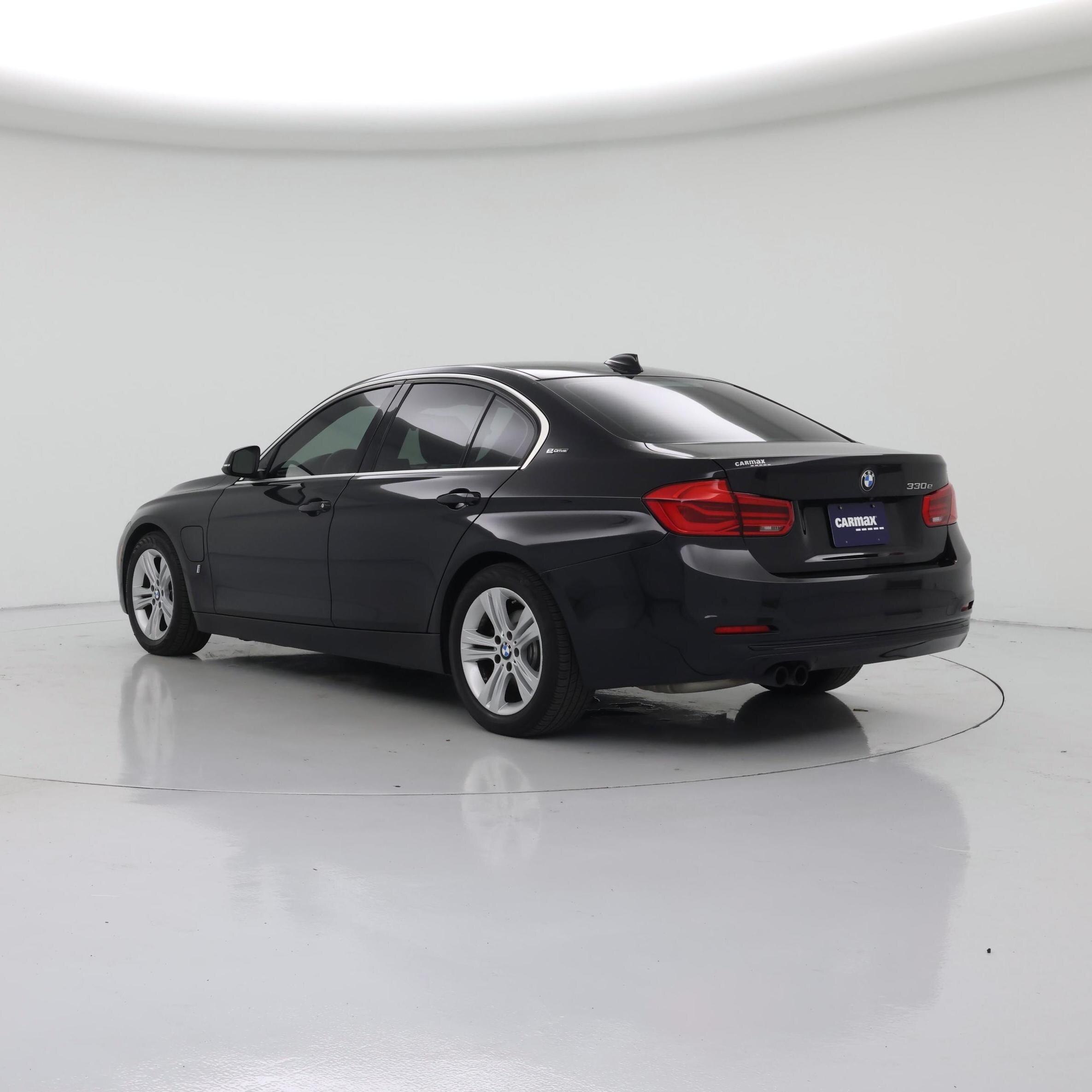 Thumbnail: 2017 BMW 3 Series - 2