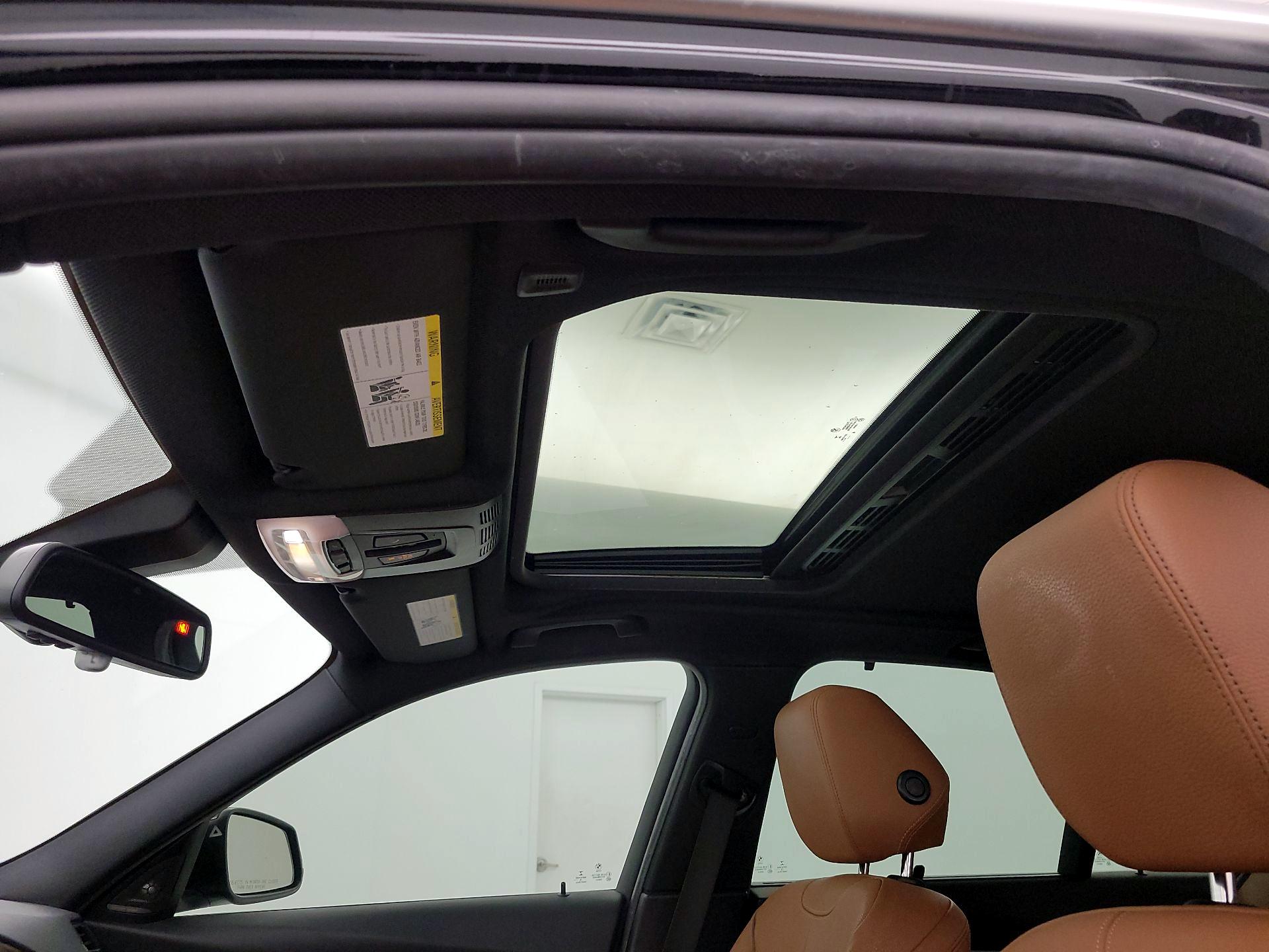 Thumbnail: 2017 BMW 3 Series - 20