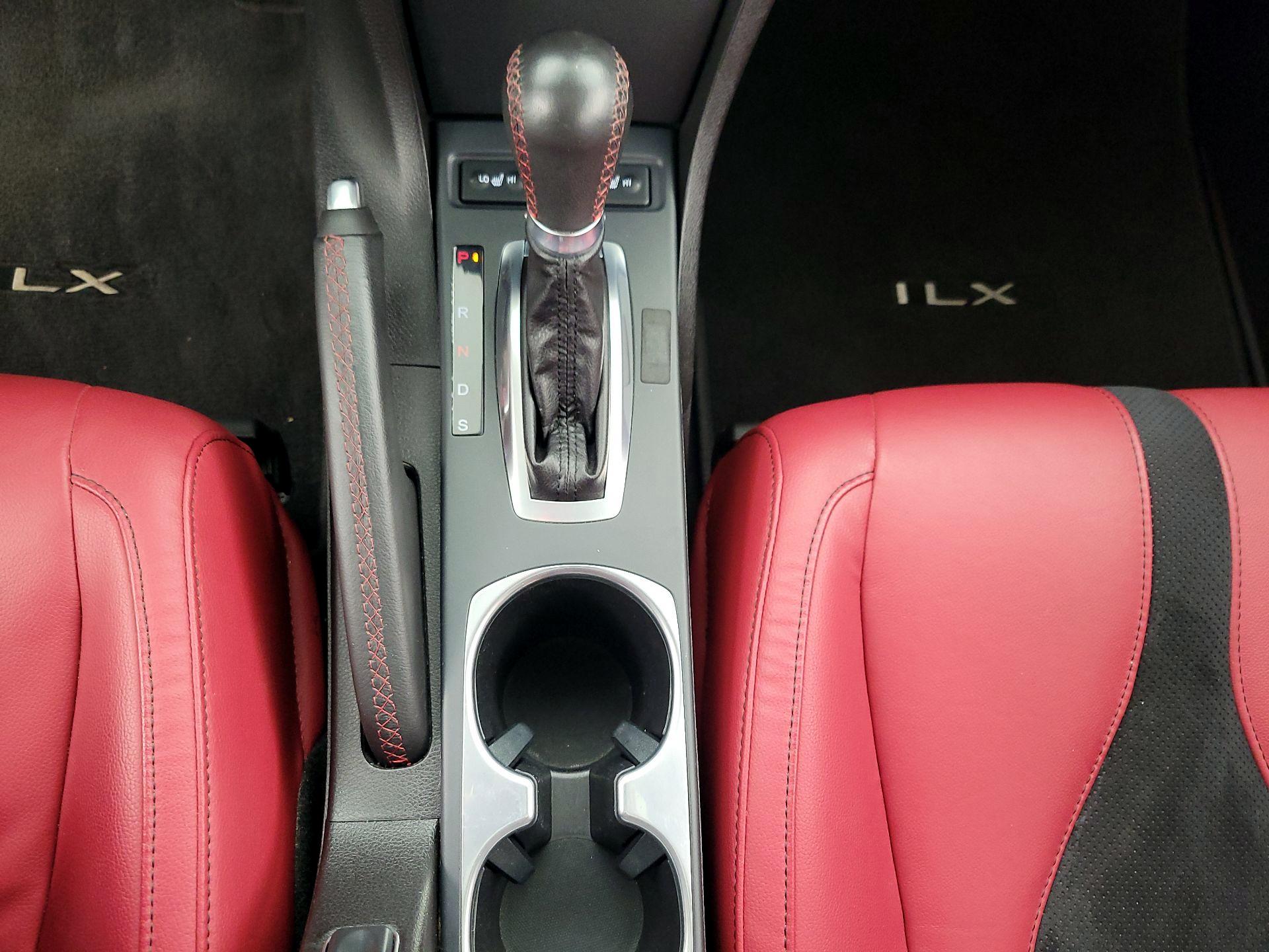 Thumbnail: 2021 Acura ILX - 17