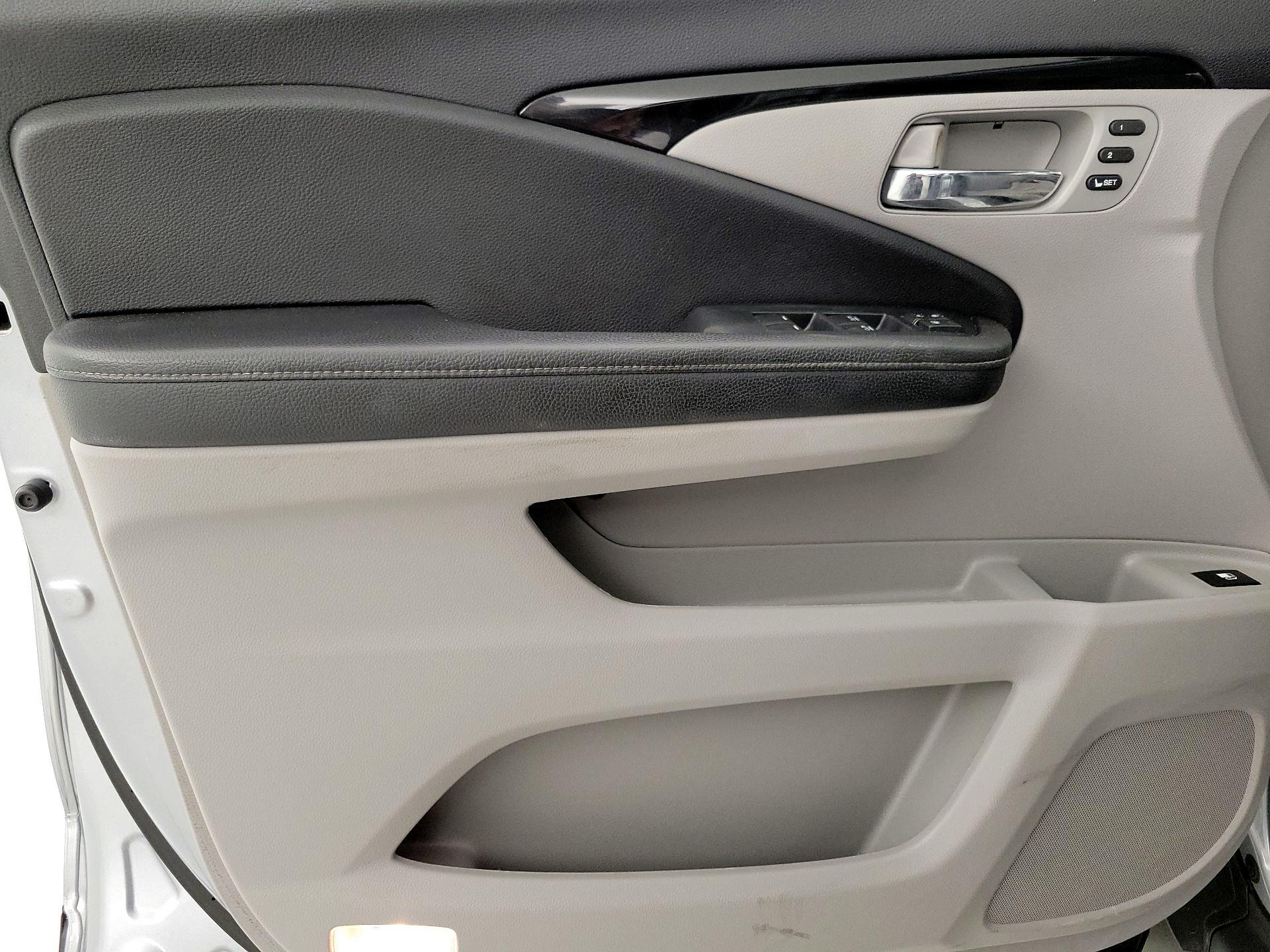 Thumbnail: 2020 Honda Ridgeline - 12