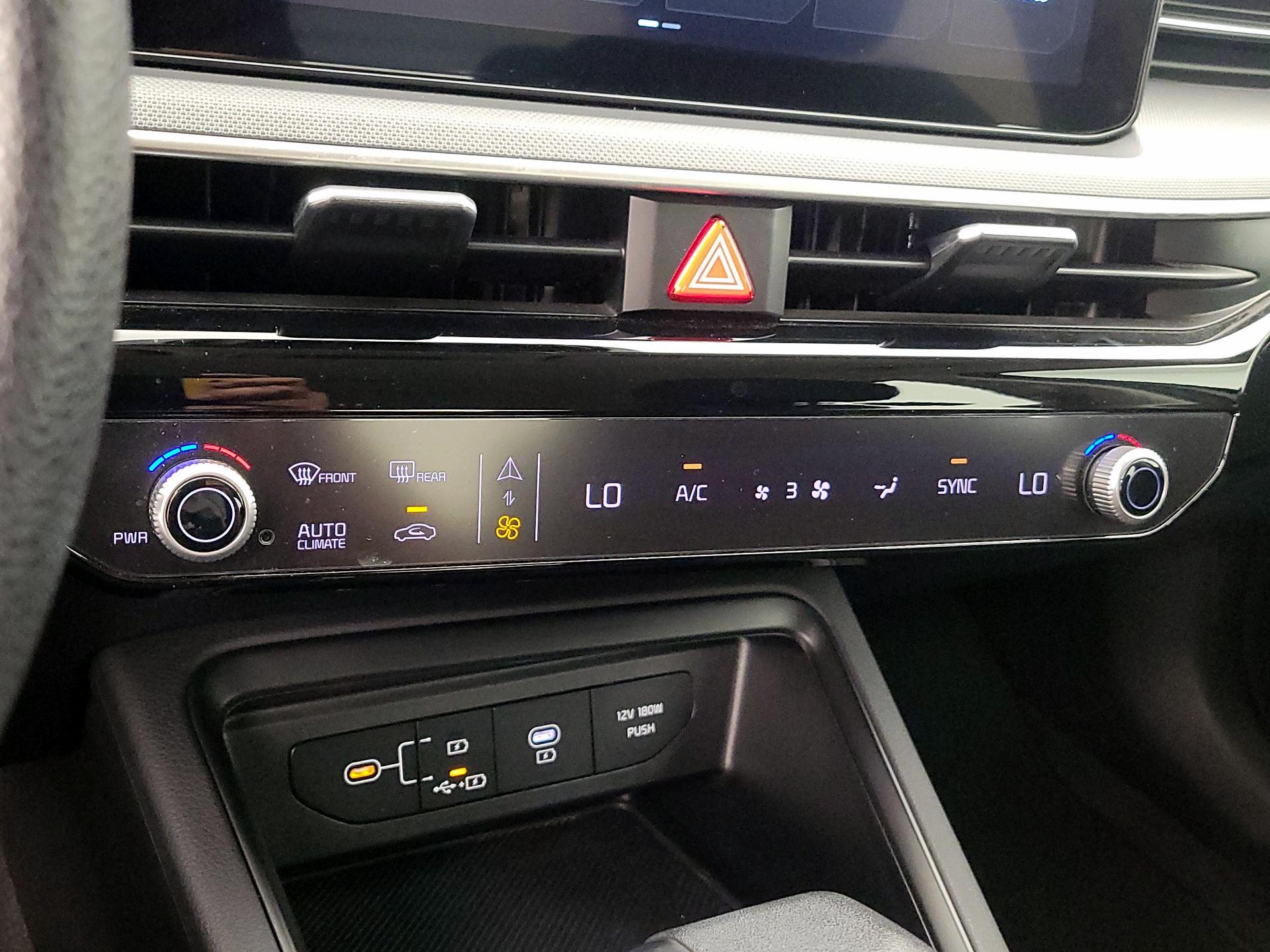 Thumbnail: 2025 Kia K5 - 16