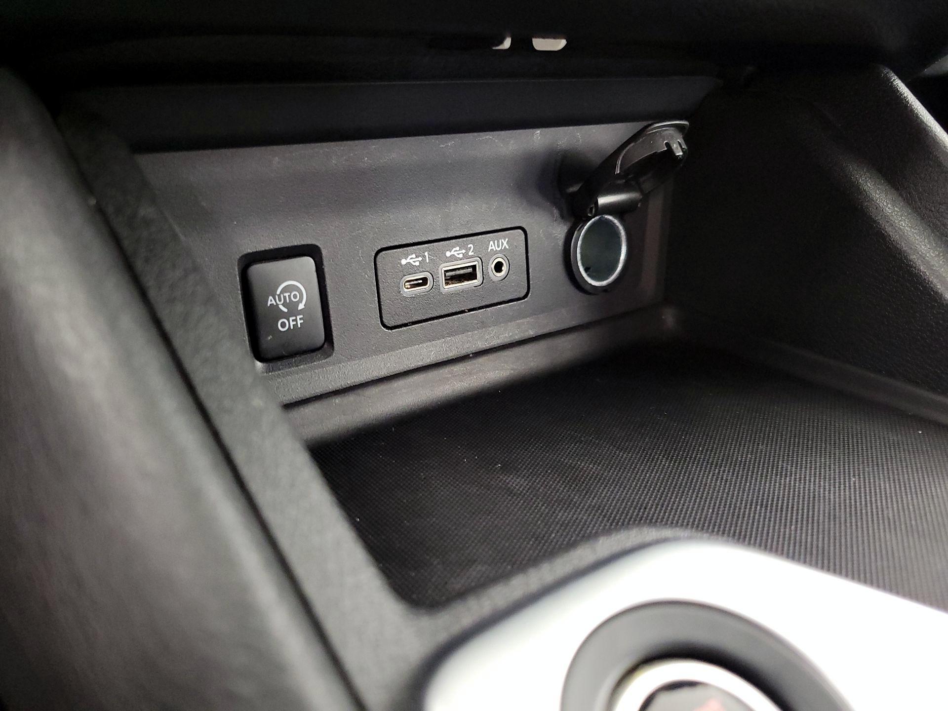 Thumbnail: 2025 Nissan Sentra - 18