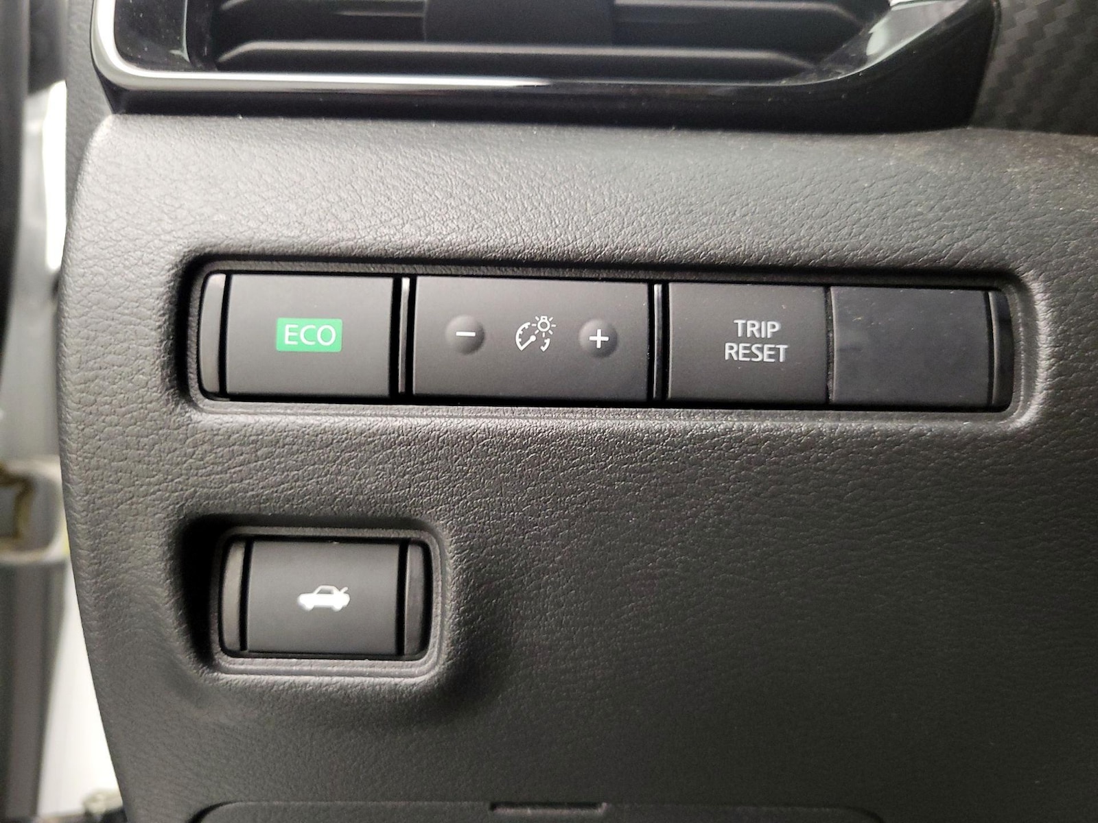 2025 Nissan Sentra SV - Photo 14