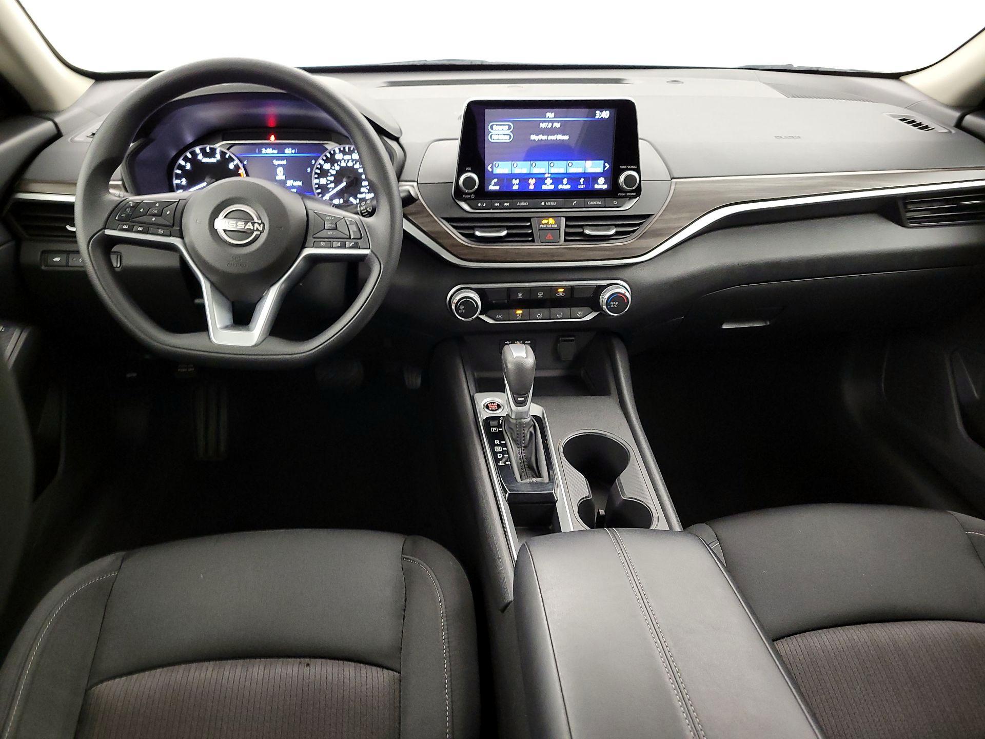 Thumbnail: 2025 Nissan Altima - 9