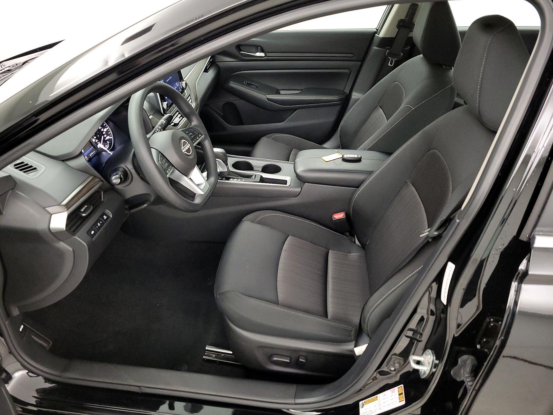 Thumbnail: 2025 Nissan Altima - 11