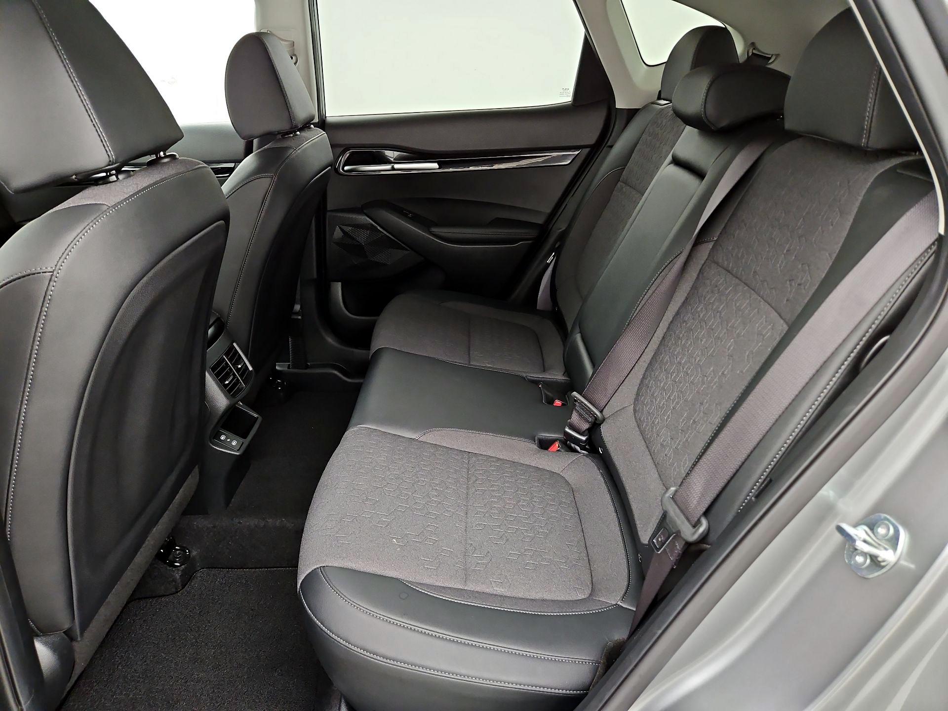 Thumbnail: 2025 Kia Seltos - 20