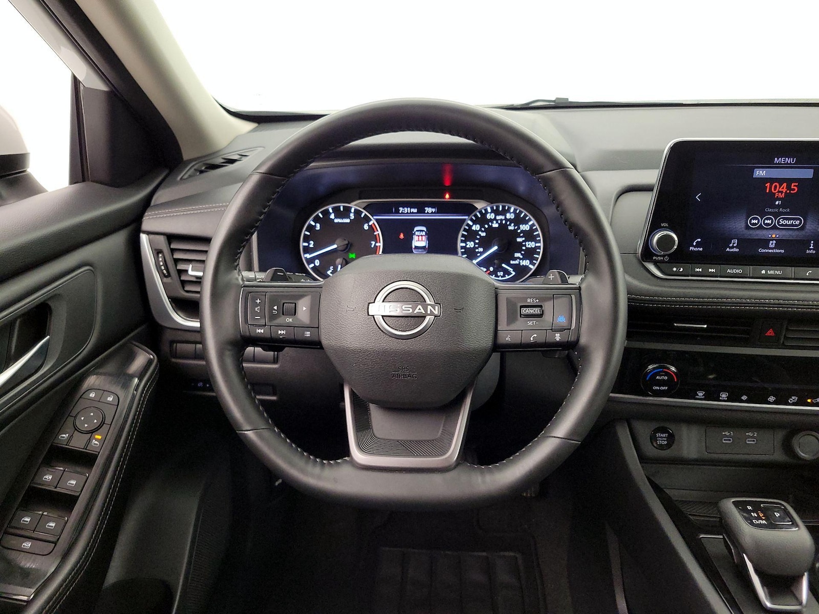 2025 Nissan Rogue SV - Photo 11