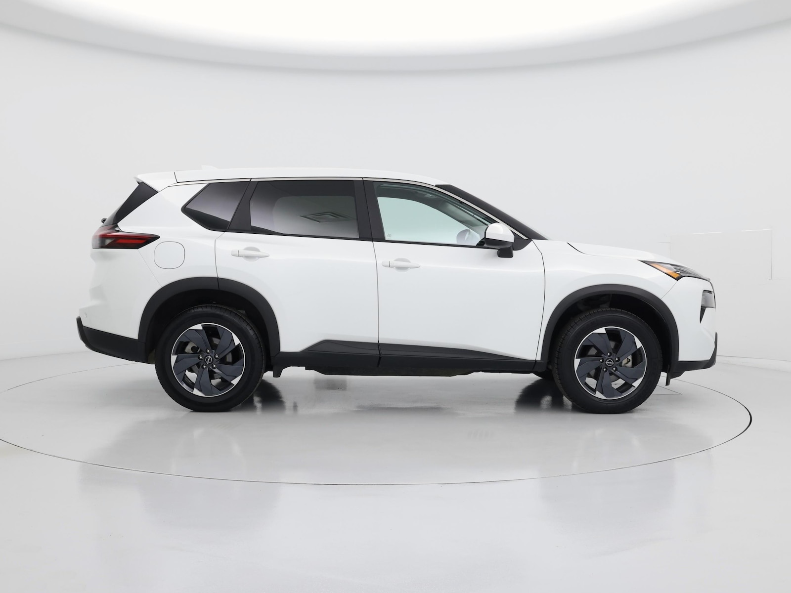 2025 Nissan Rogue SV - Photo 8