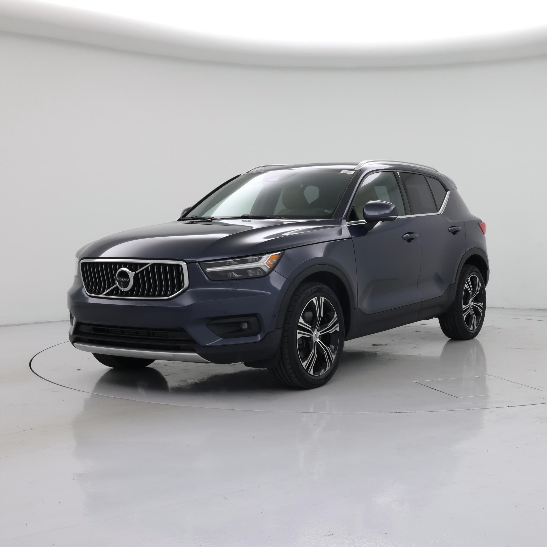 Thumbnail: 2020 Volvo XC40 - 4