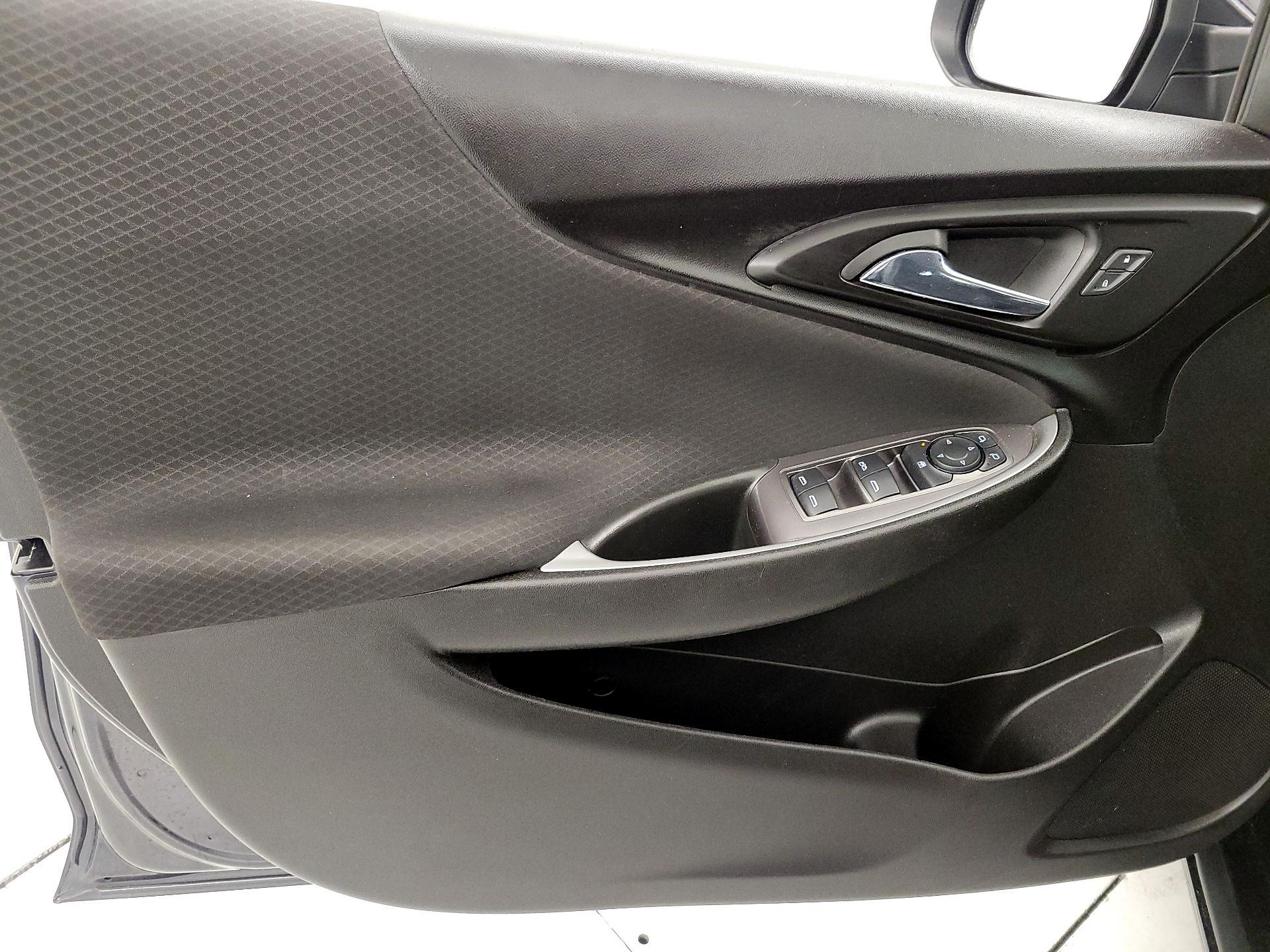 Thumbnail: 2023 Chevrolet Malibu - 12