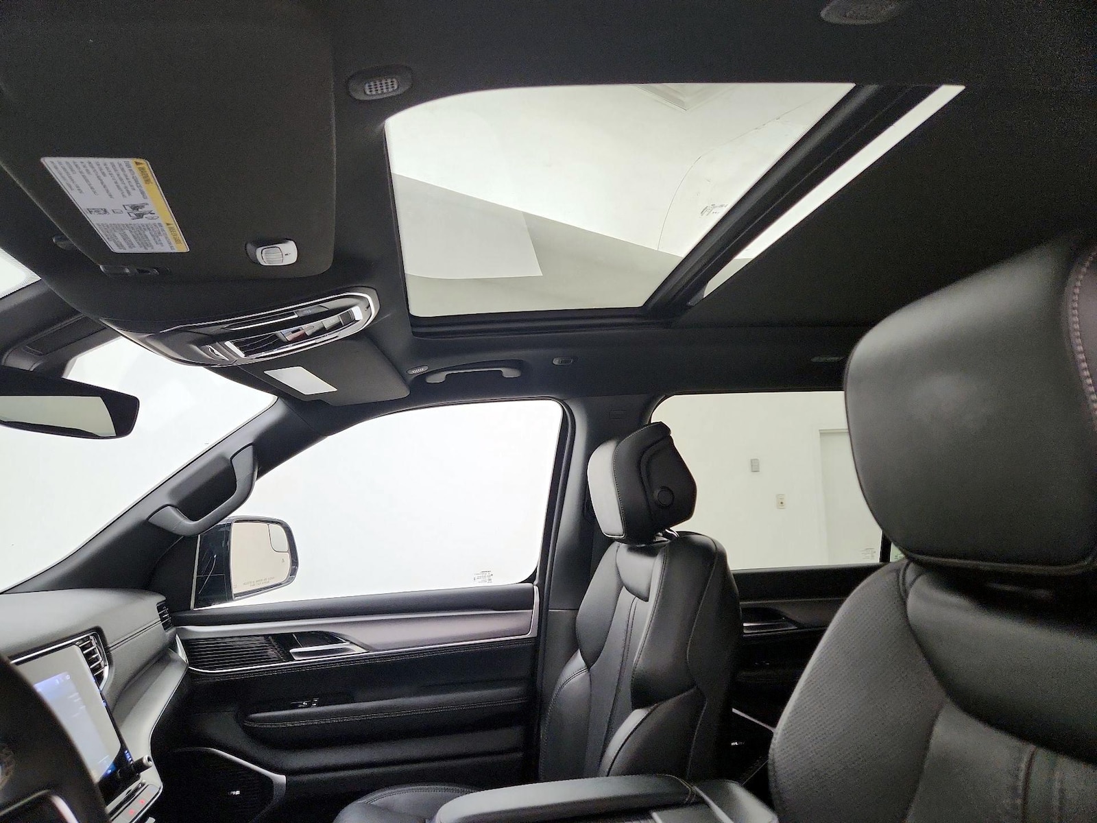 2024 Jeep Wagoneer Series II - Photo 21