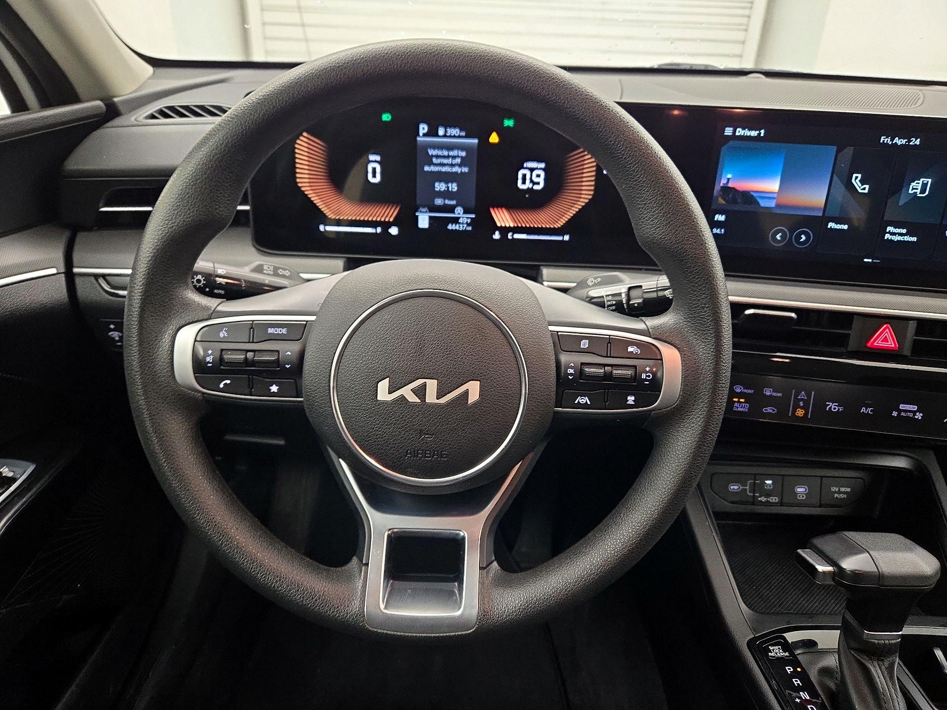 Thumbnail: 2025 Kia K5 - 10