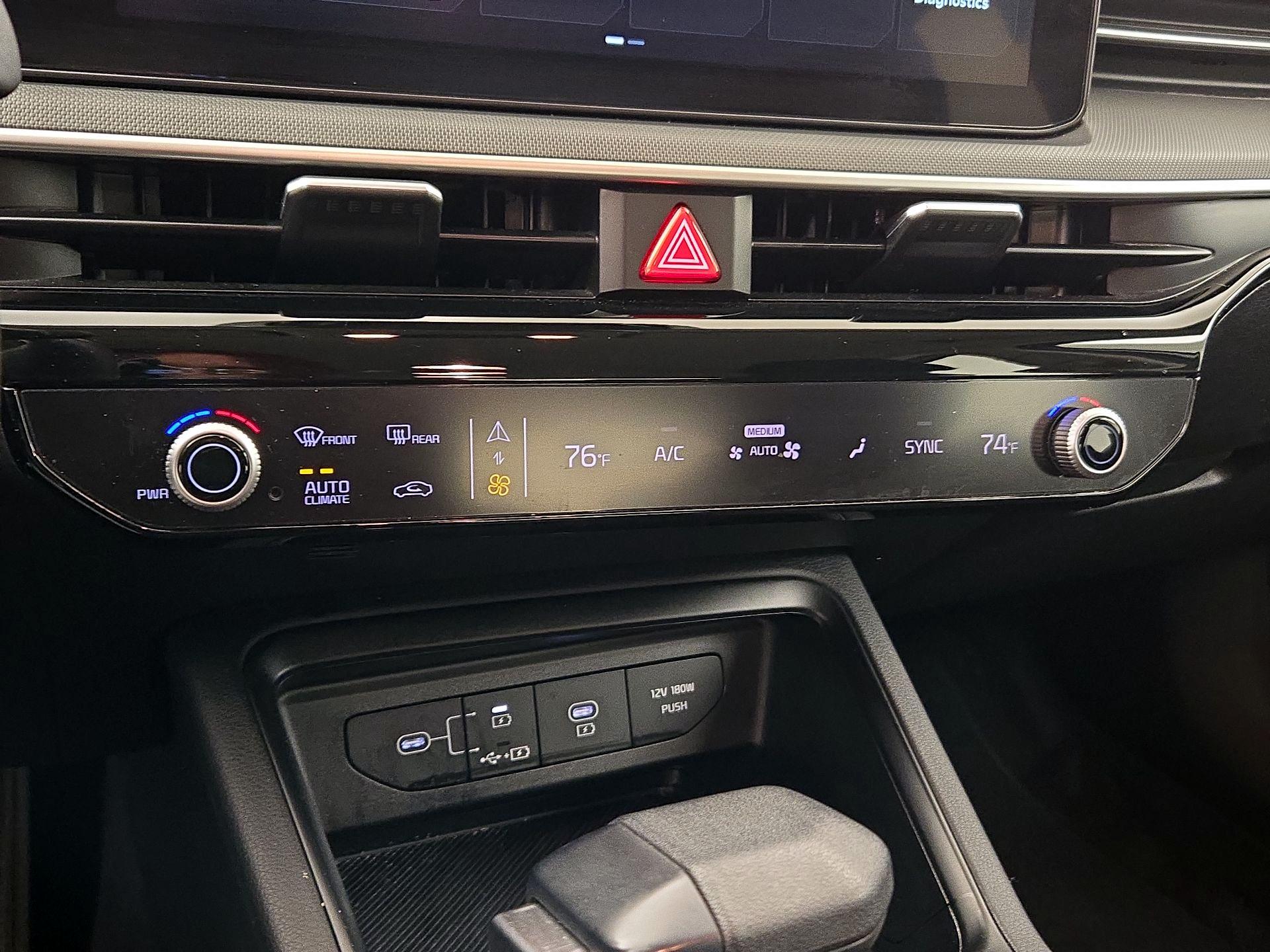 Thumbnail: 2025 Kia K5 - 16