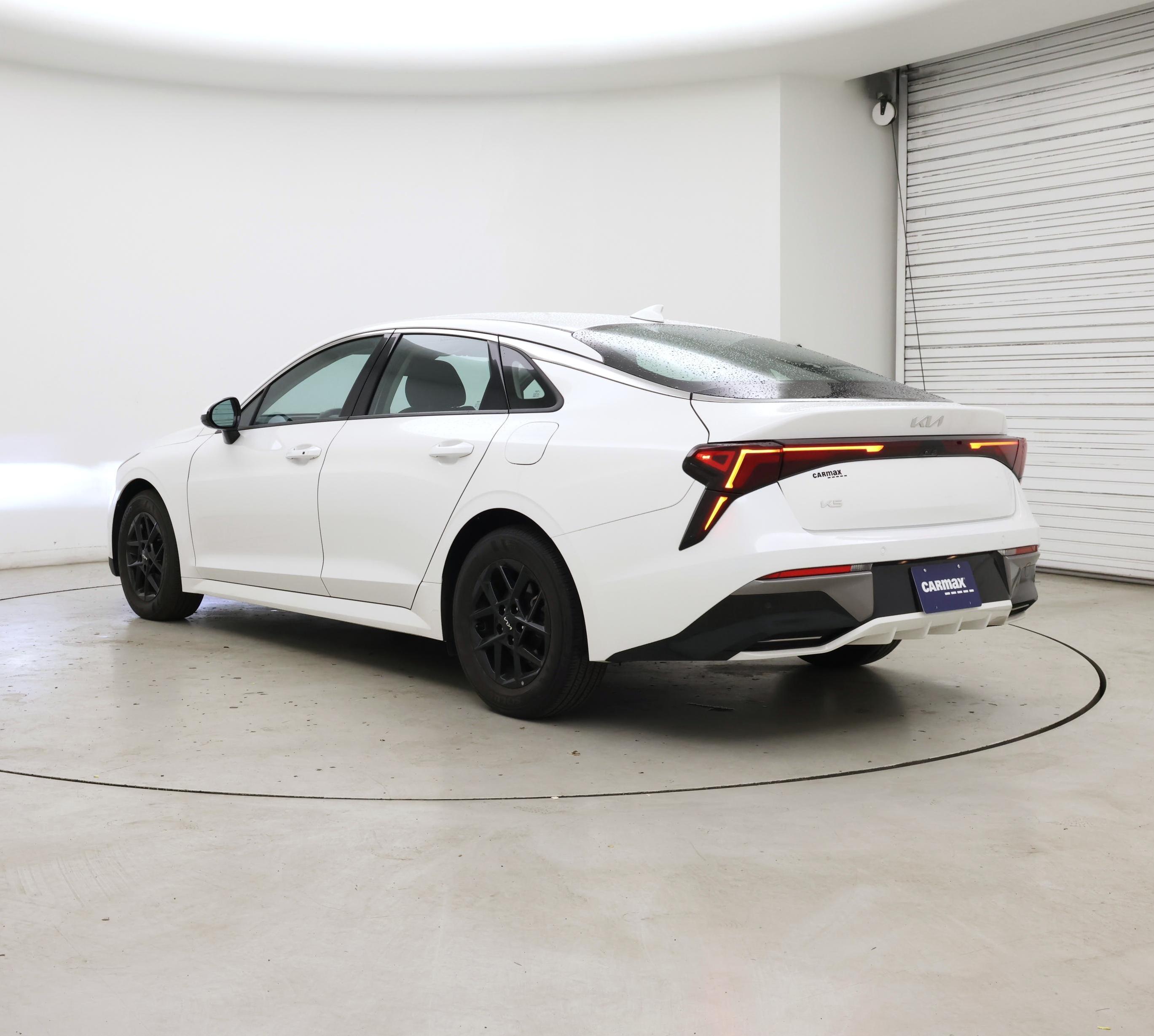 Thumbnail: 2025 Kia K5 - 2