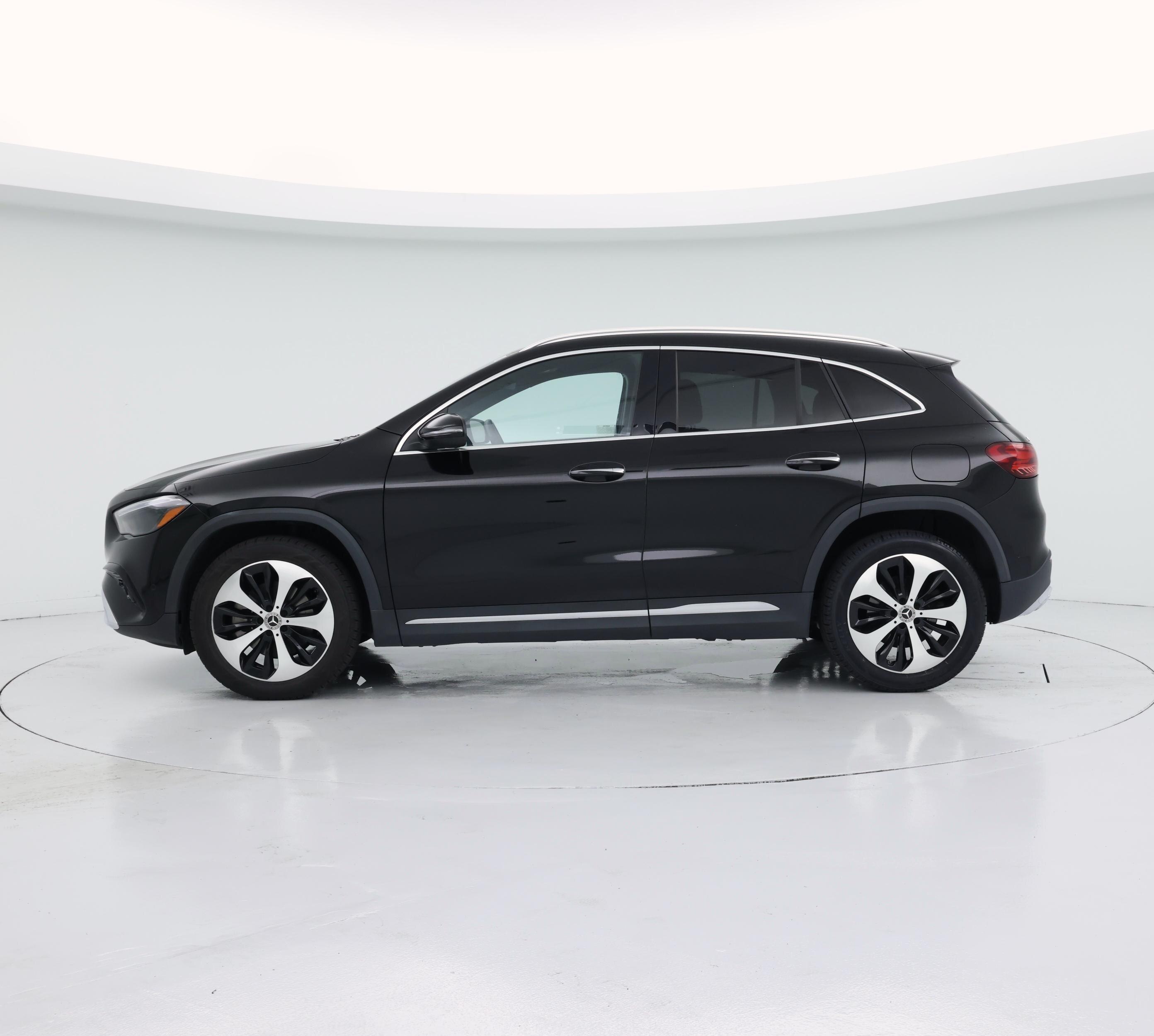 Thumbnail: 2025 Mercedes-Benz GLA - 3