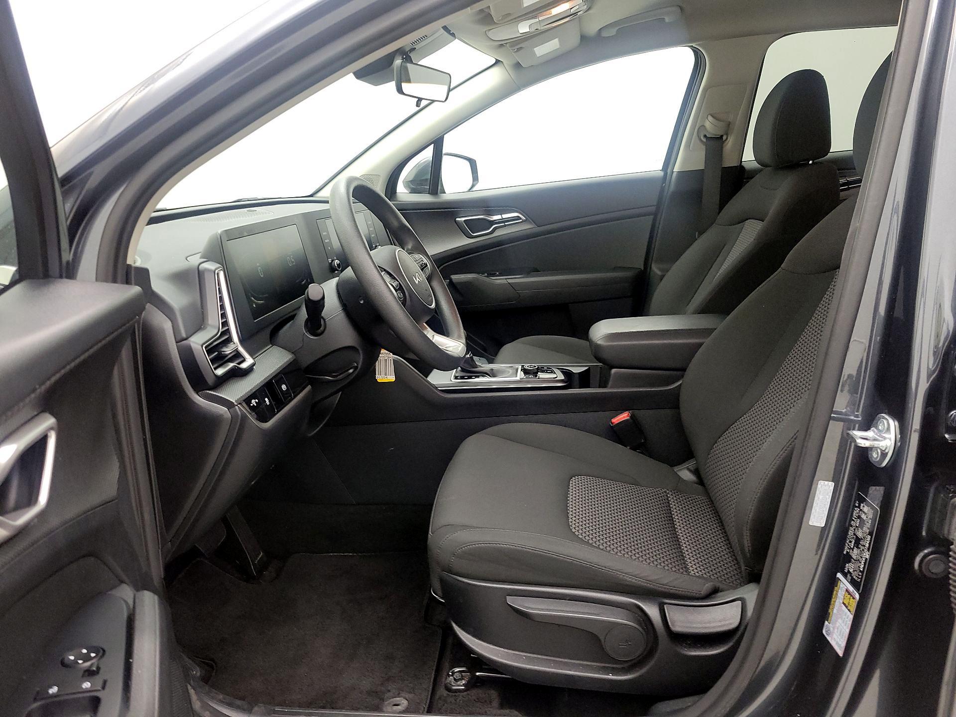 Thumbnail: 2025 Kia Sportage - 11