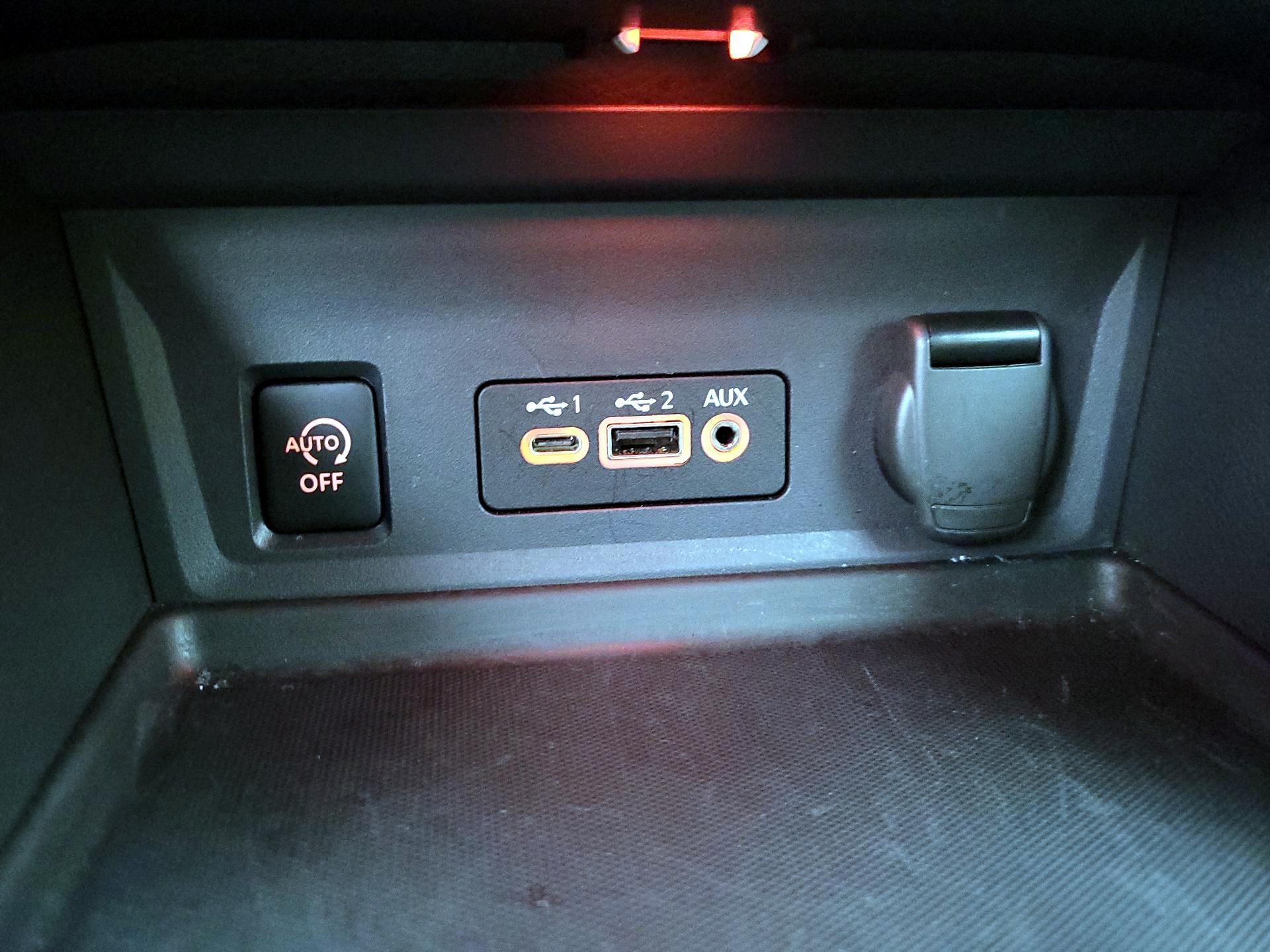 Thumbnail: 2025 Nissan Sentra - 18