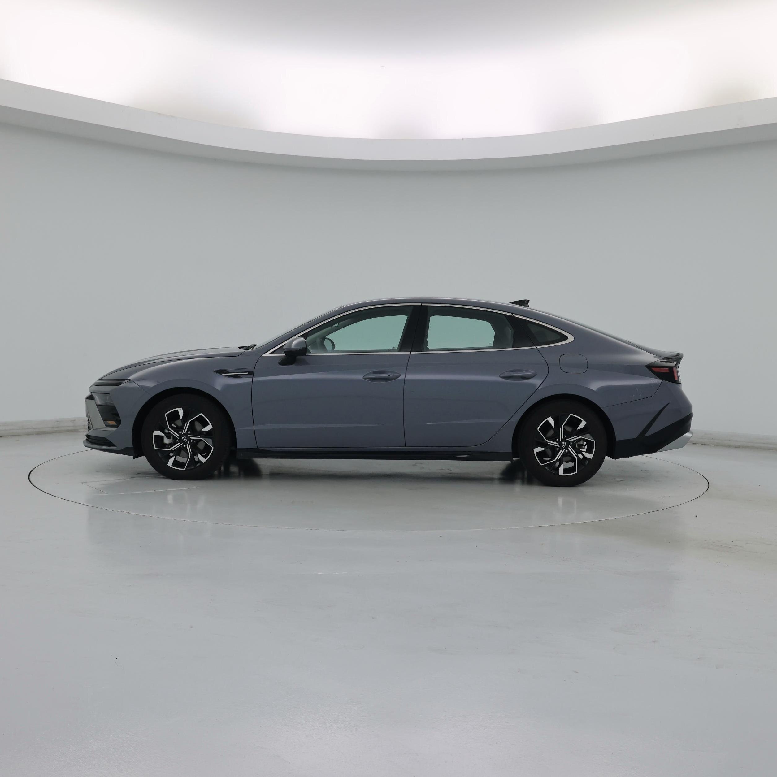 Thumbnail: 2025 Hyundai Sonata - 3